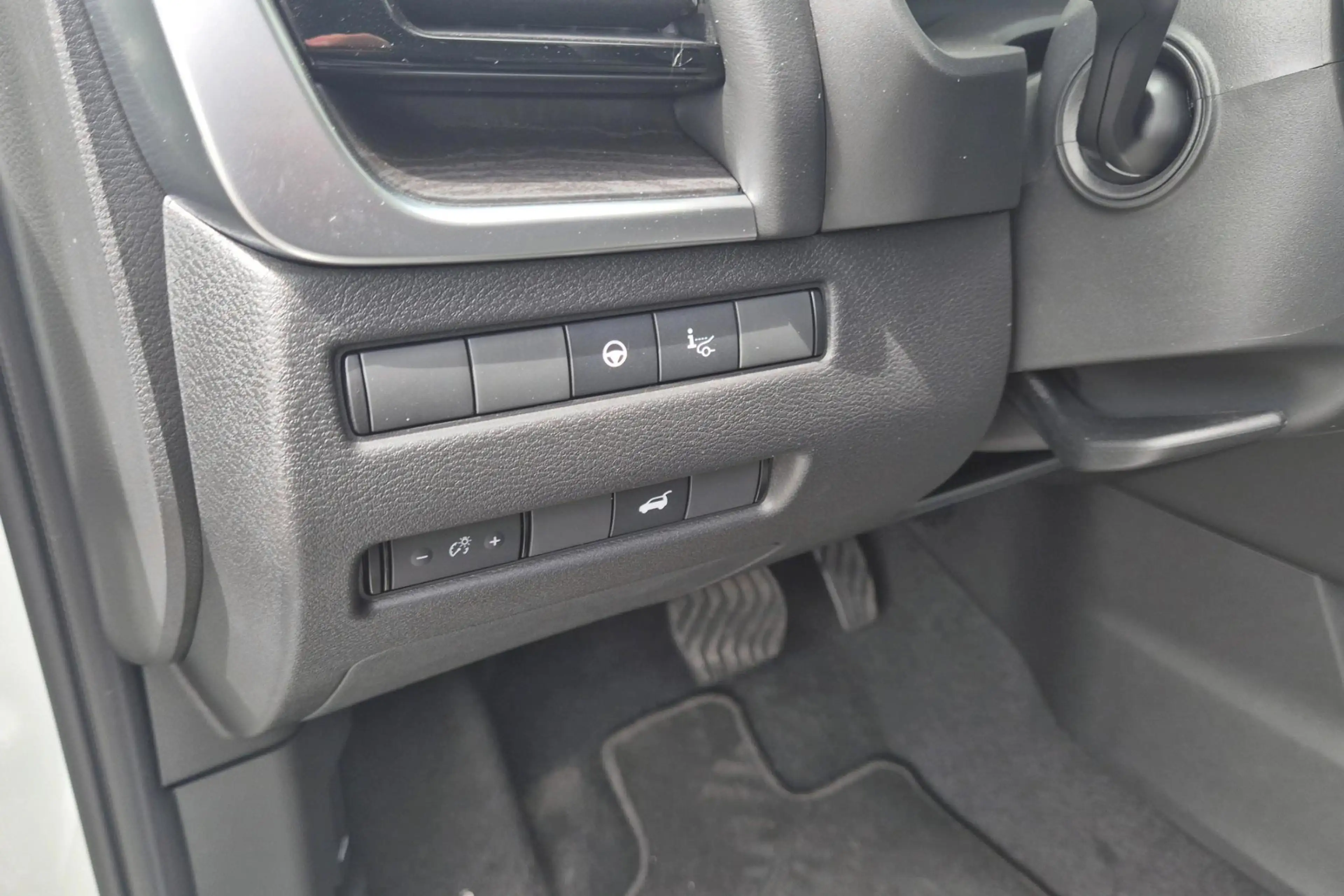 Nissan X-Trail e-POWER e-4ORCE 4WD Tekna+ 7 zit plaatsen/360 came — photo 22