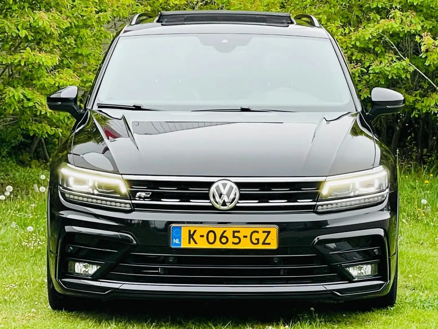 Volkswagen Tiguan 2.0 TDI R-Line/ DSG Autommat/Leer/Pano/Trekhaak Noir - 2