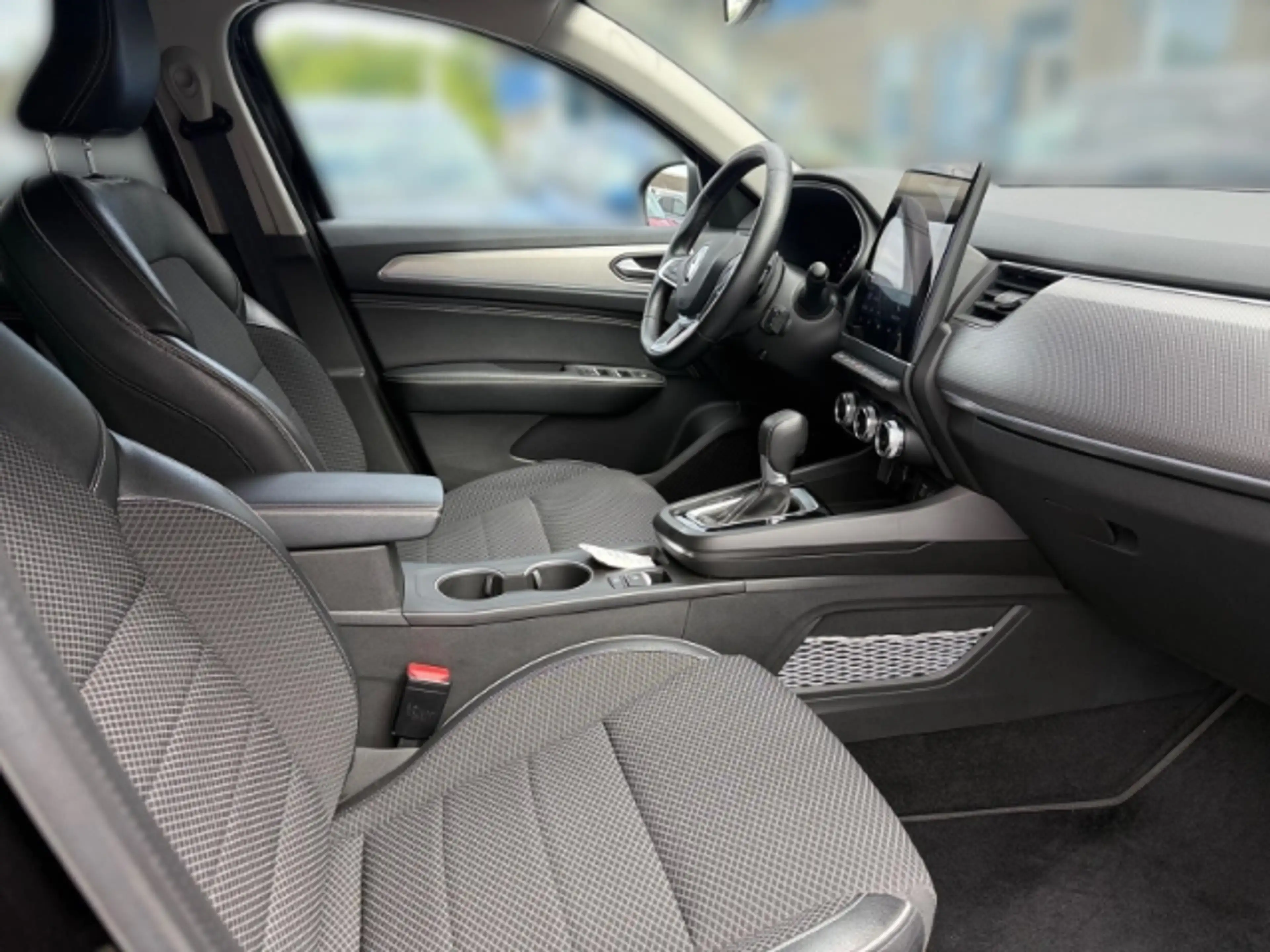 Renault Arkana 1.3 TCe Techno + Winterpaket + Kamera + Fahrerassi — photo 14