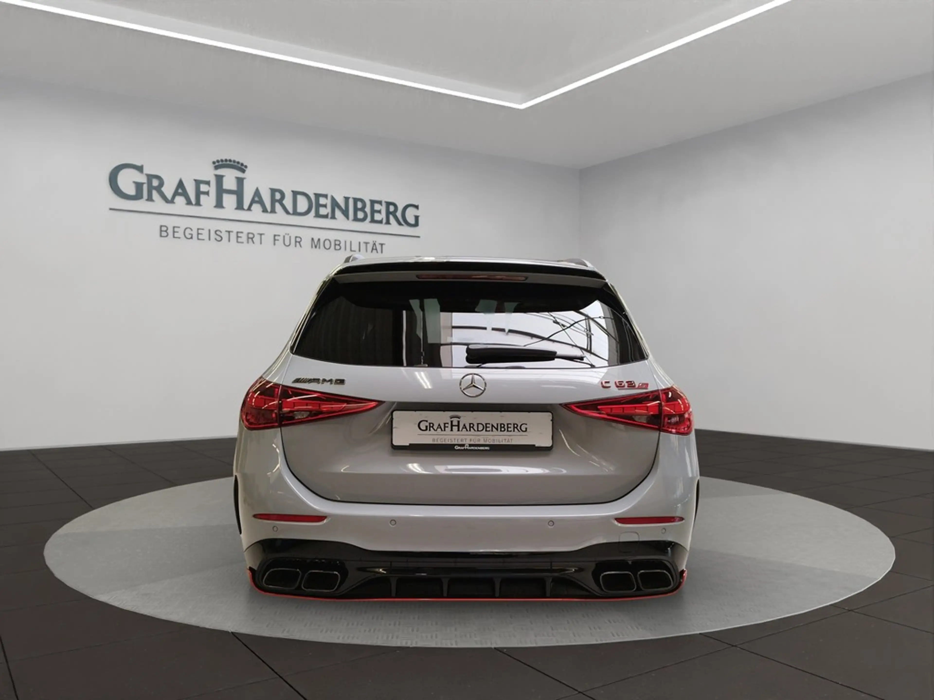 Mercedes-Benz C 63 AMG T 4M S E Performance Head-up-Display — photo 4