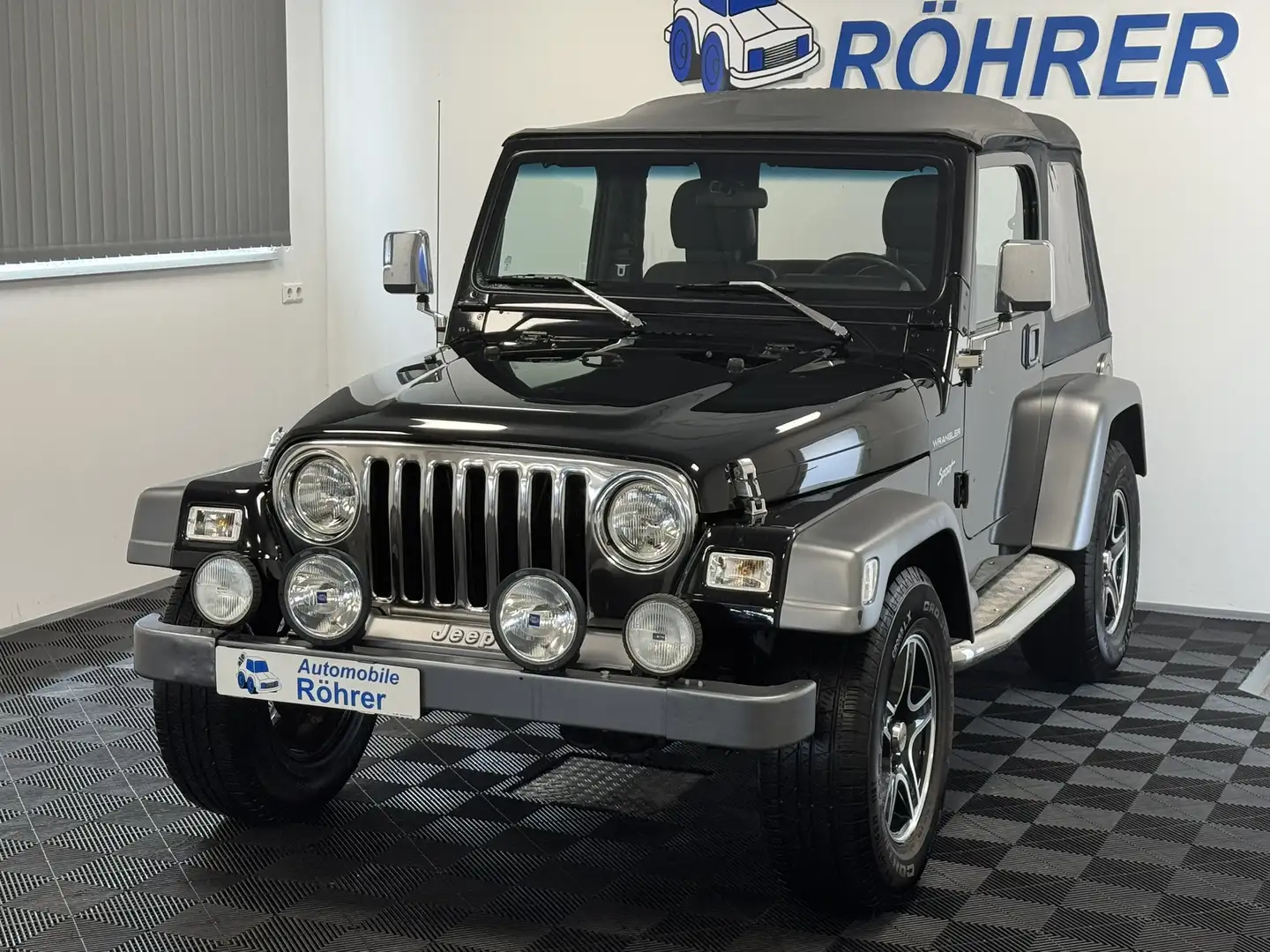 Jeep Wrangler 2.5 Sport Schwarz - 2