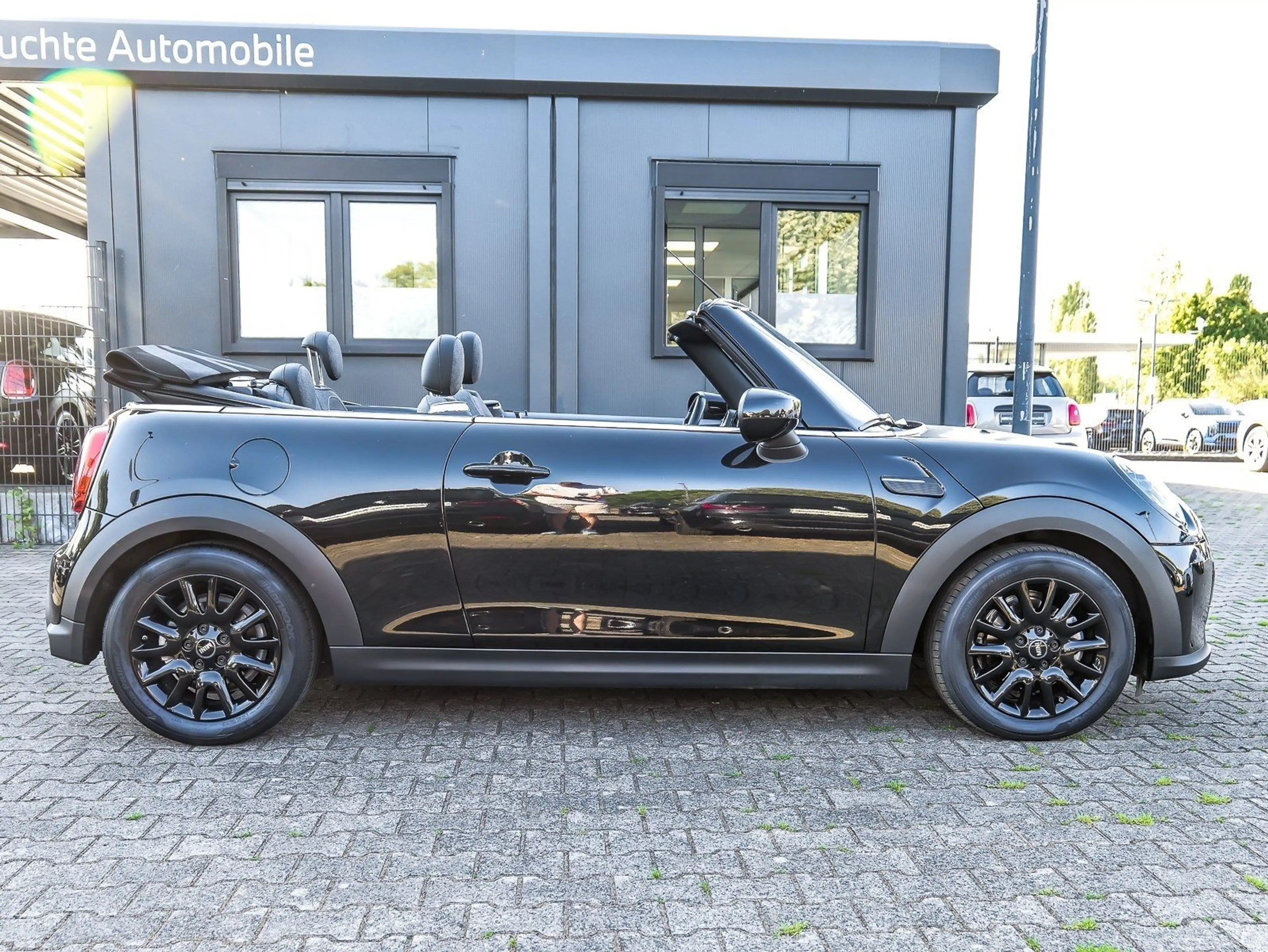 MINI Cooper Cabrio Cooper Cabrio Classic Trim Navi LED PDC DAB Shz — photo 9