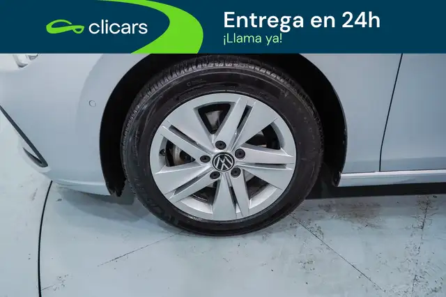 Volkswagen Golf view 11