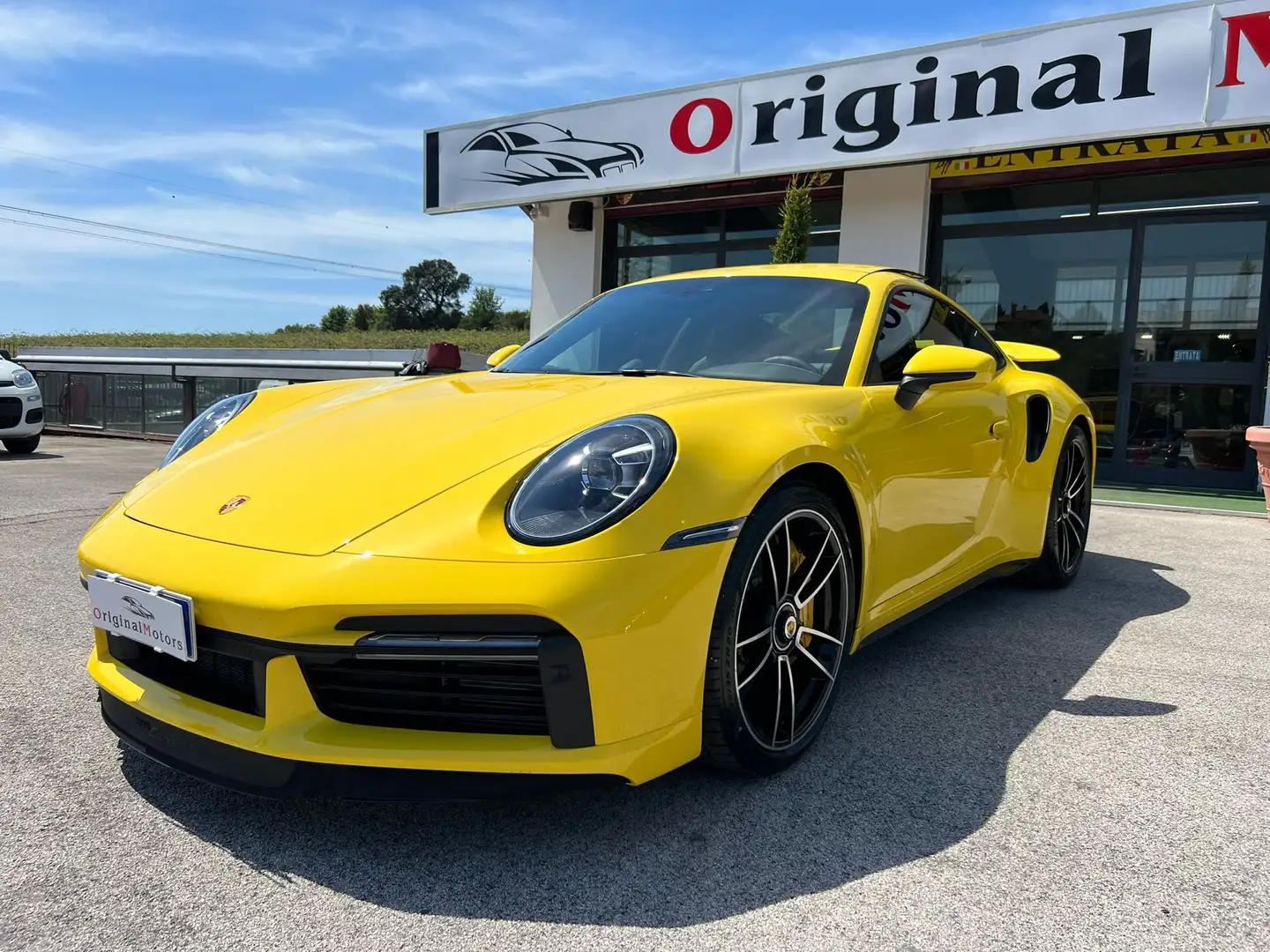 Porsche 992 Coupe 3.7 Turbo S auto Giallo - 1