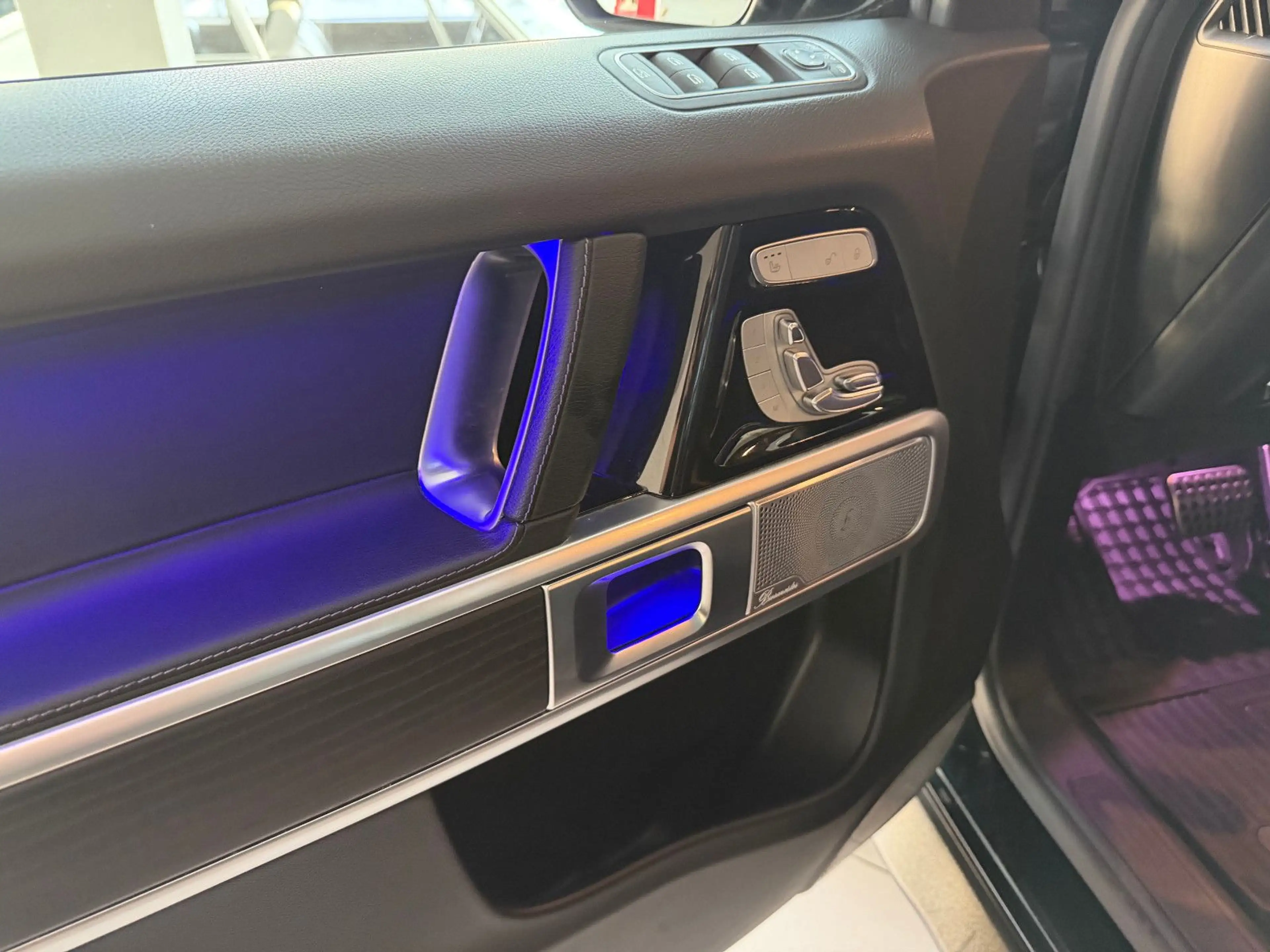 Mercedes-Benz G 500 G Station G 500 — photo 8