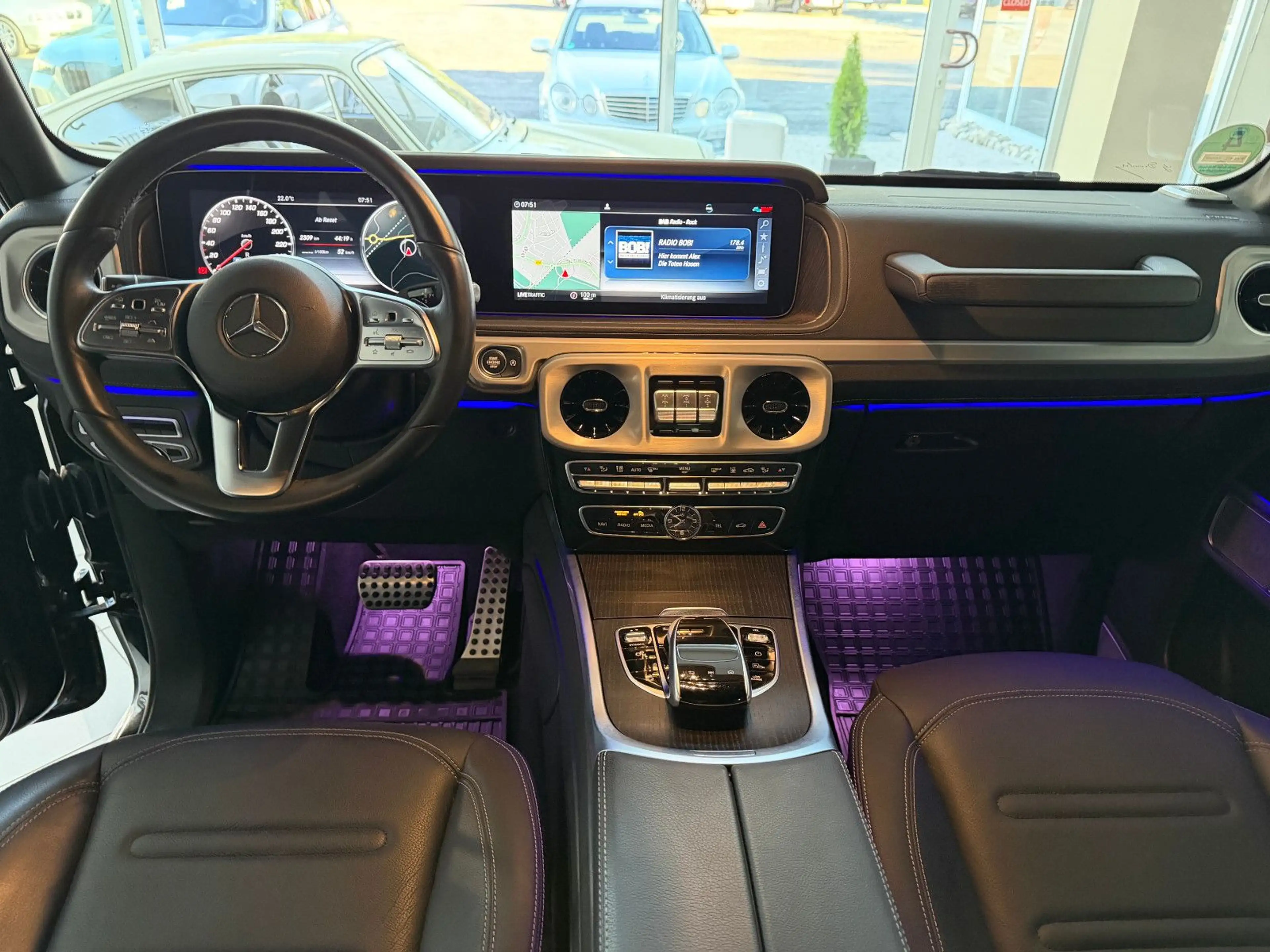 Mercedes-Benz G 500 G Station G 500 — photo 10