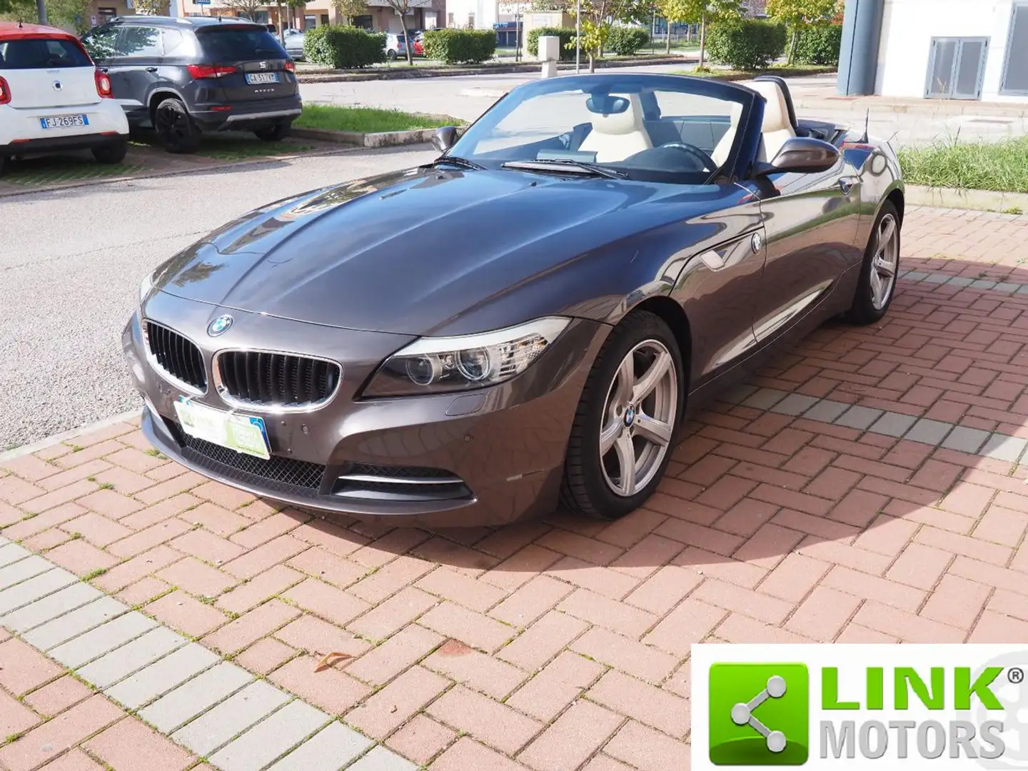 BMW Z4 sDrive23i con FINANZIAMENTO Grigio - 1