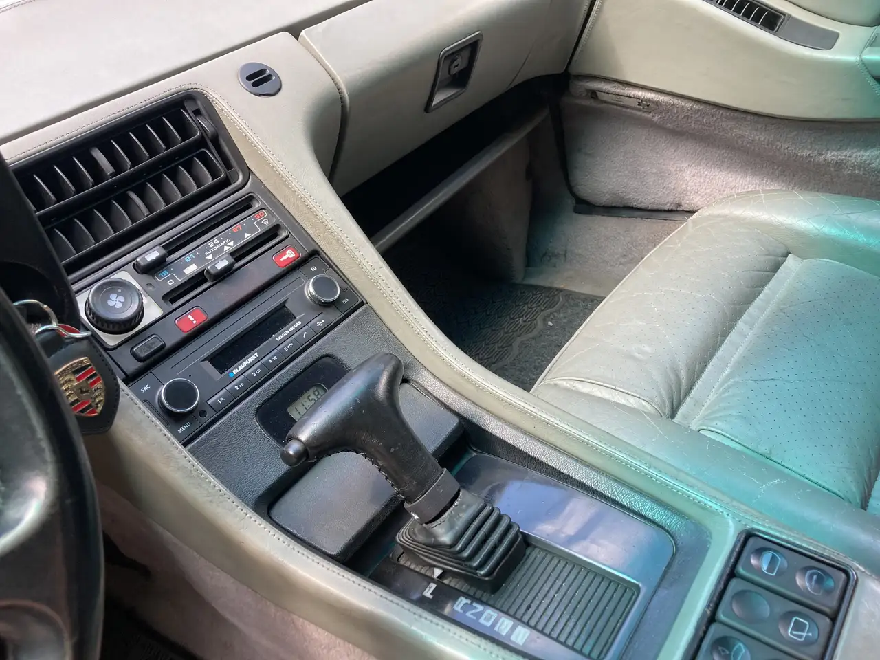 Porsche 928 S2, foto 7