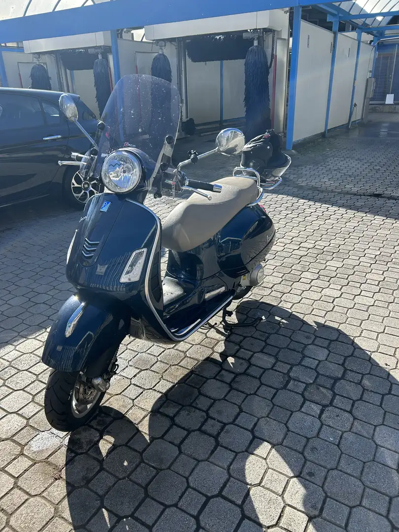 Vespa GTS 300 - 1