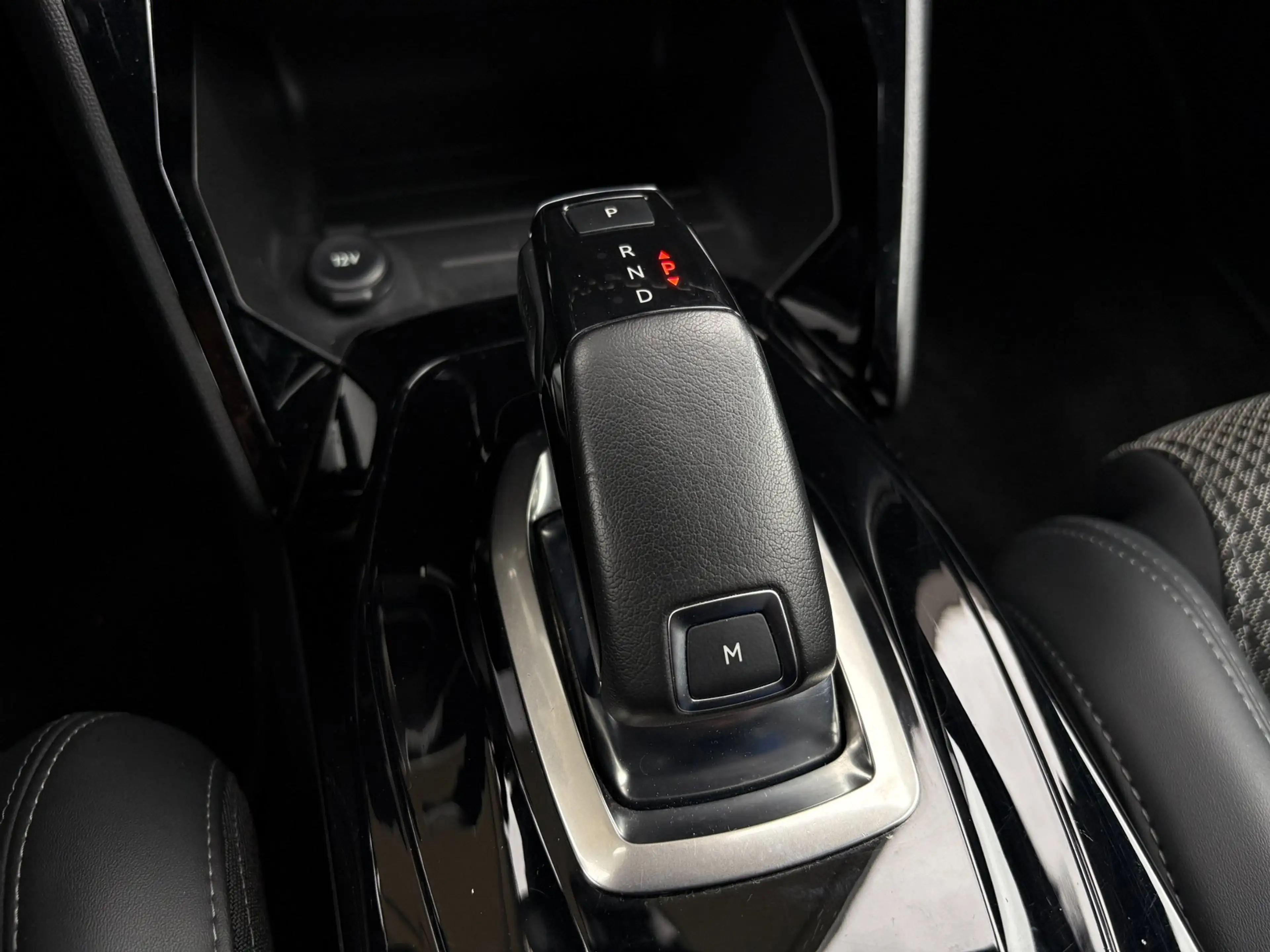 Peugeot 208 1.2 PureTech GT-Line |DigitalDash,Cam,Keyless| — photo 9