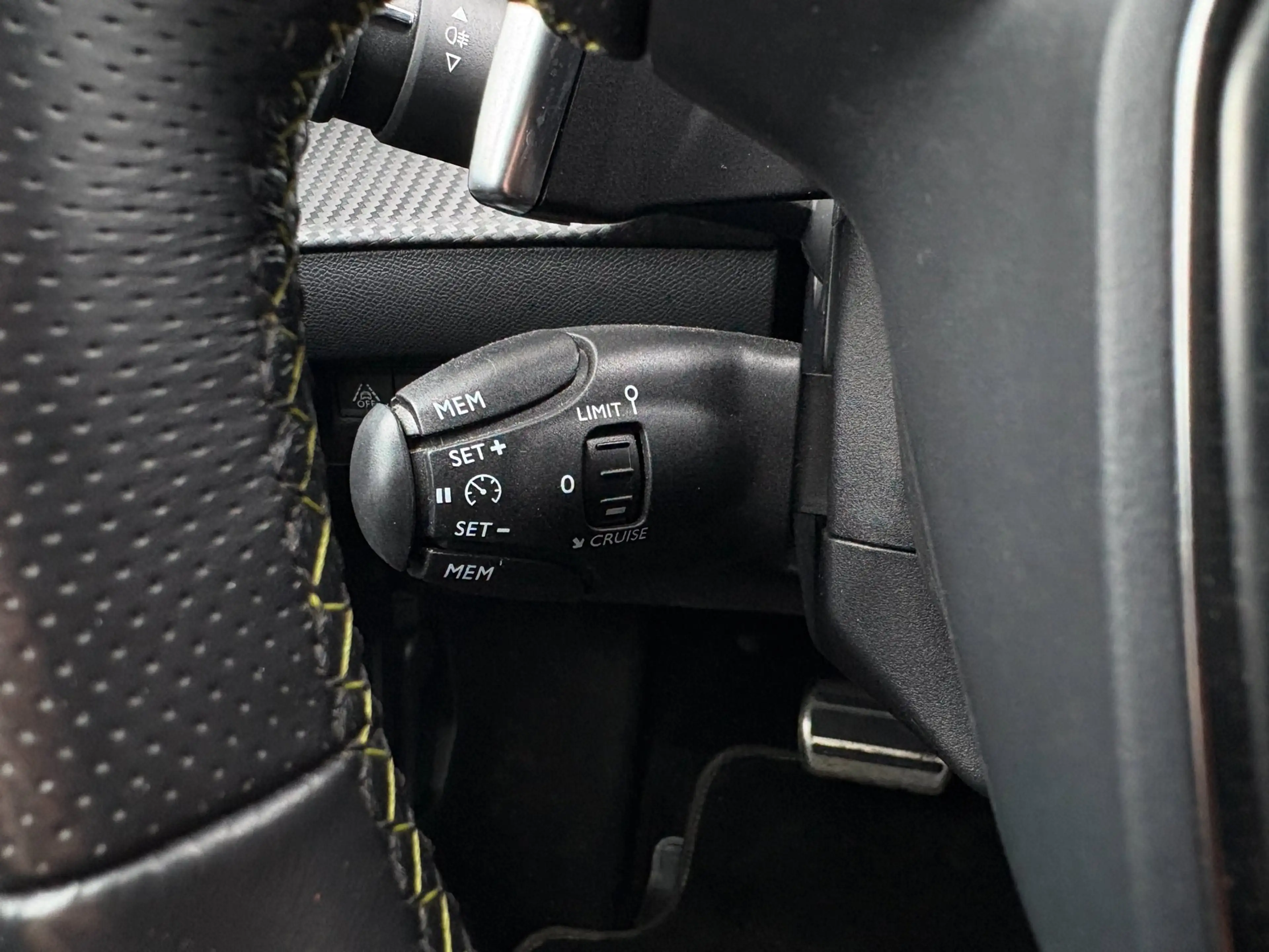 Peugeot 208 1.2 PureTech GT-Line |DigitalDash,Cam,Keyless| — photo 13