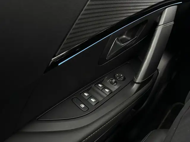 Peugeot 208 view 14