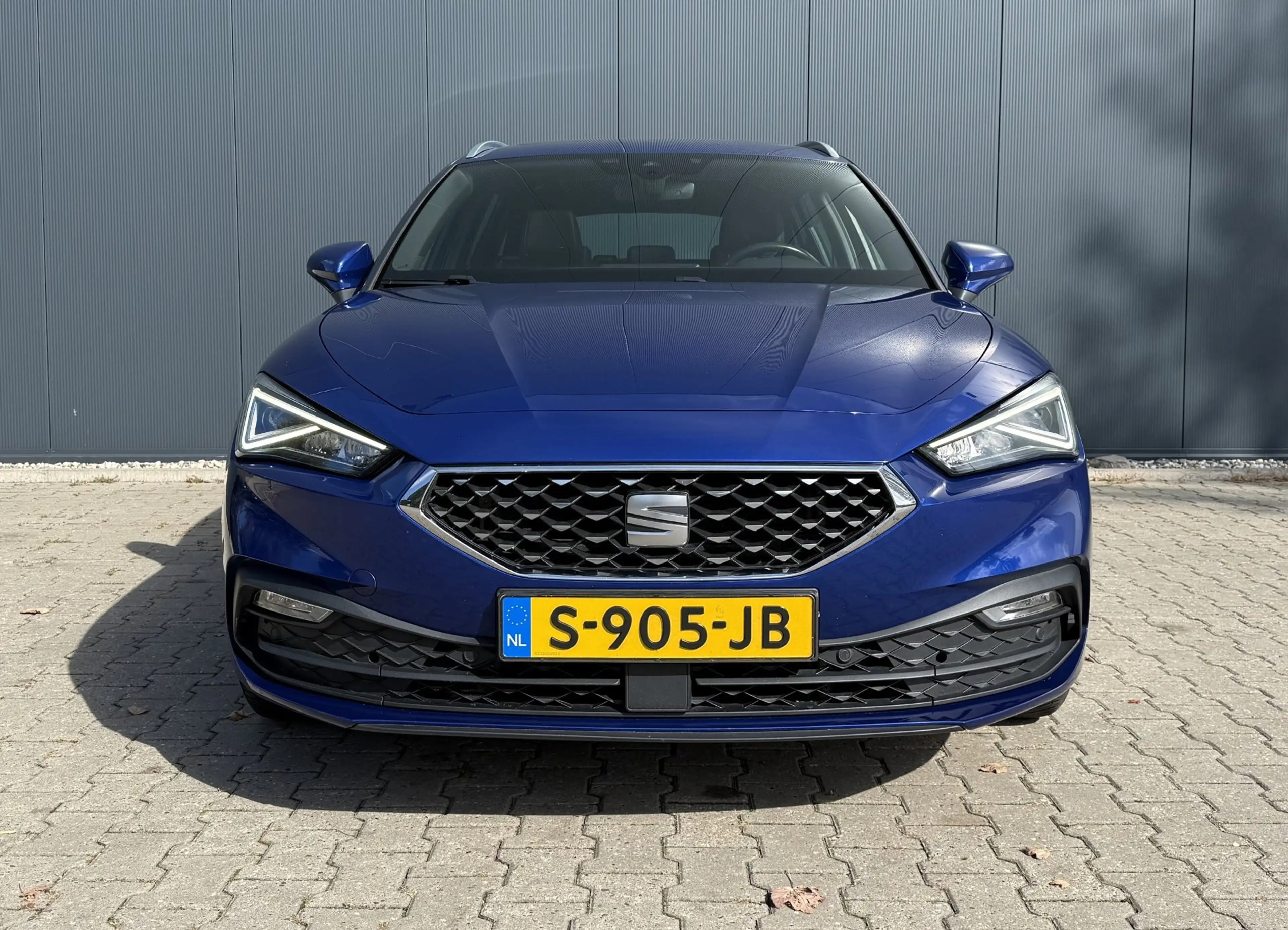 SEAT Leon e-Hybrid Sportstourer 1.4 TSI eHybrid PHEV FR Airco Cruise — photo 4