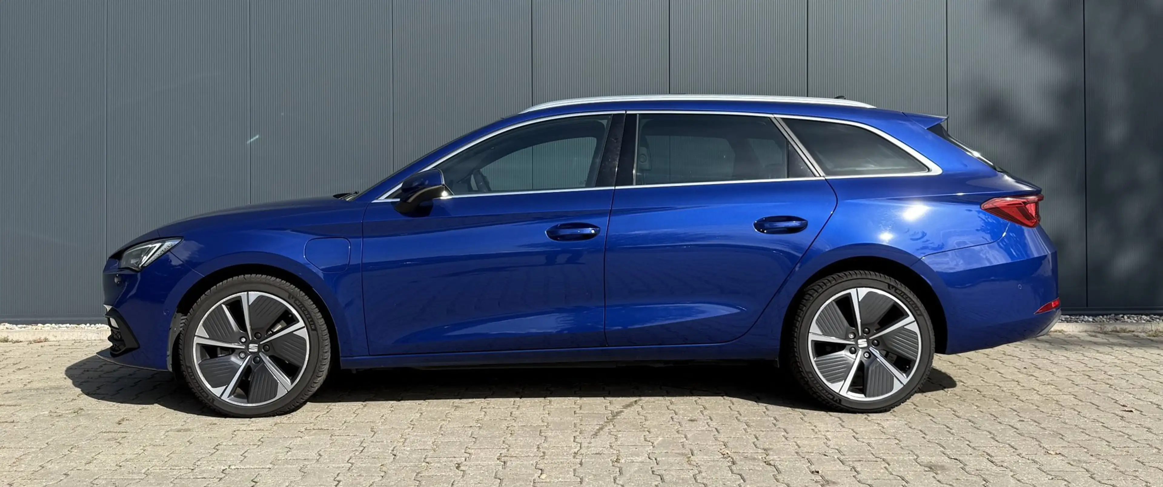 SEAT Leon e-Hybrid Sportstourer 1.4 TSI eHybrid PHEV FR Airco Cruise — photo 10