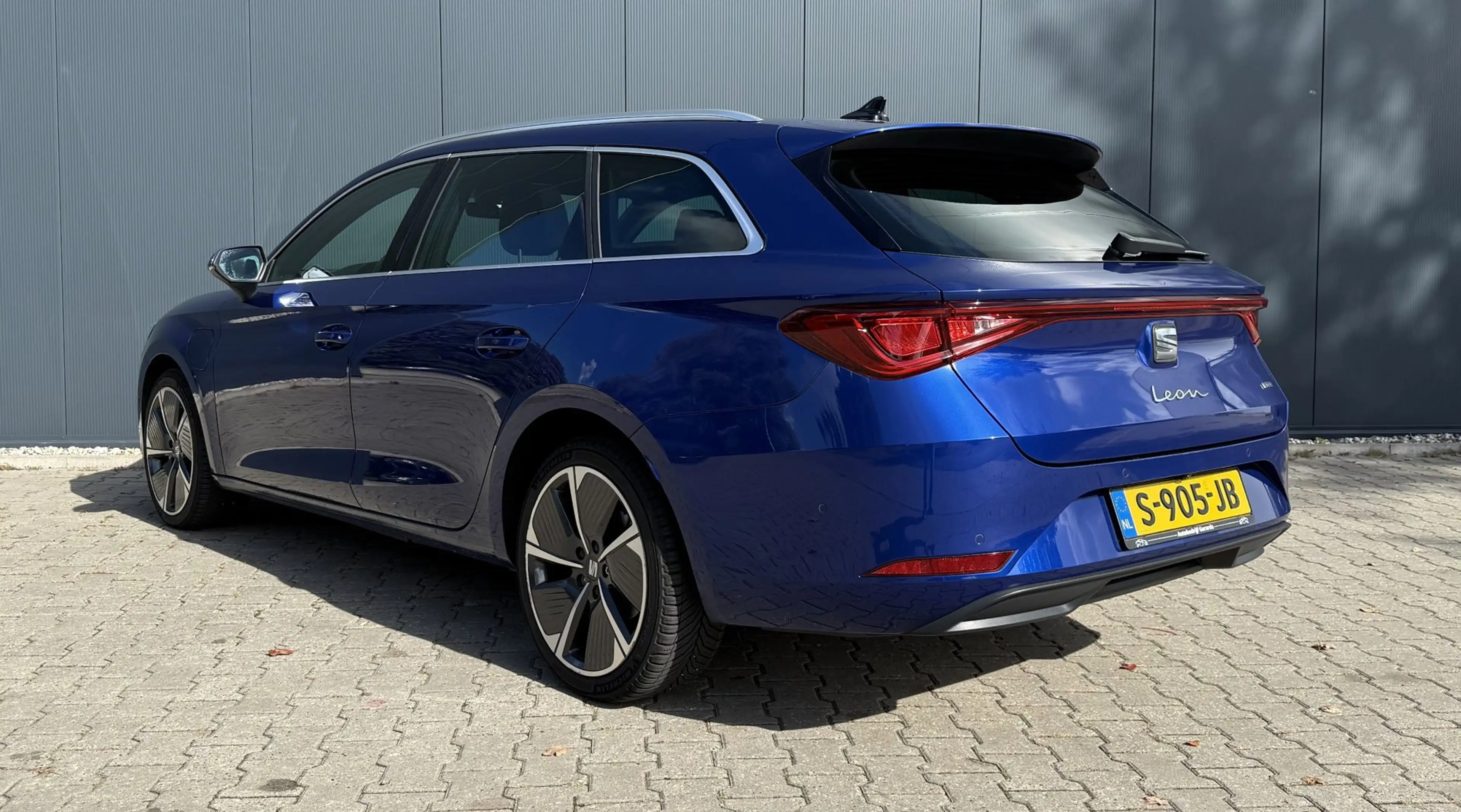 SEAT Leon e-Hybrid Sportstourer 1.4 TSI eHybrid PHEV FR Airco Cruise — photo 9