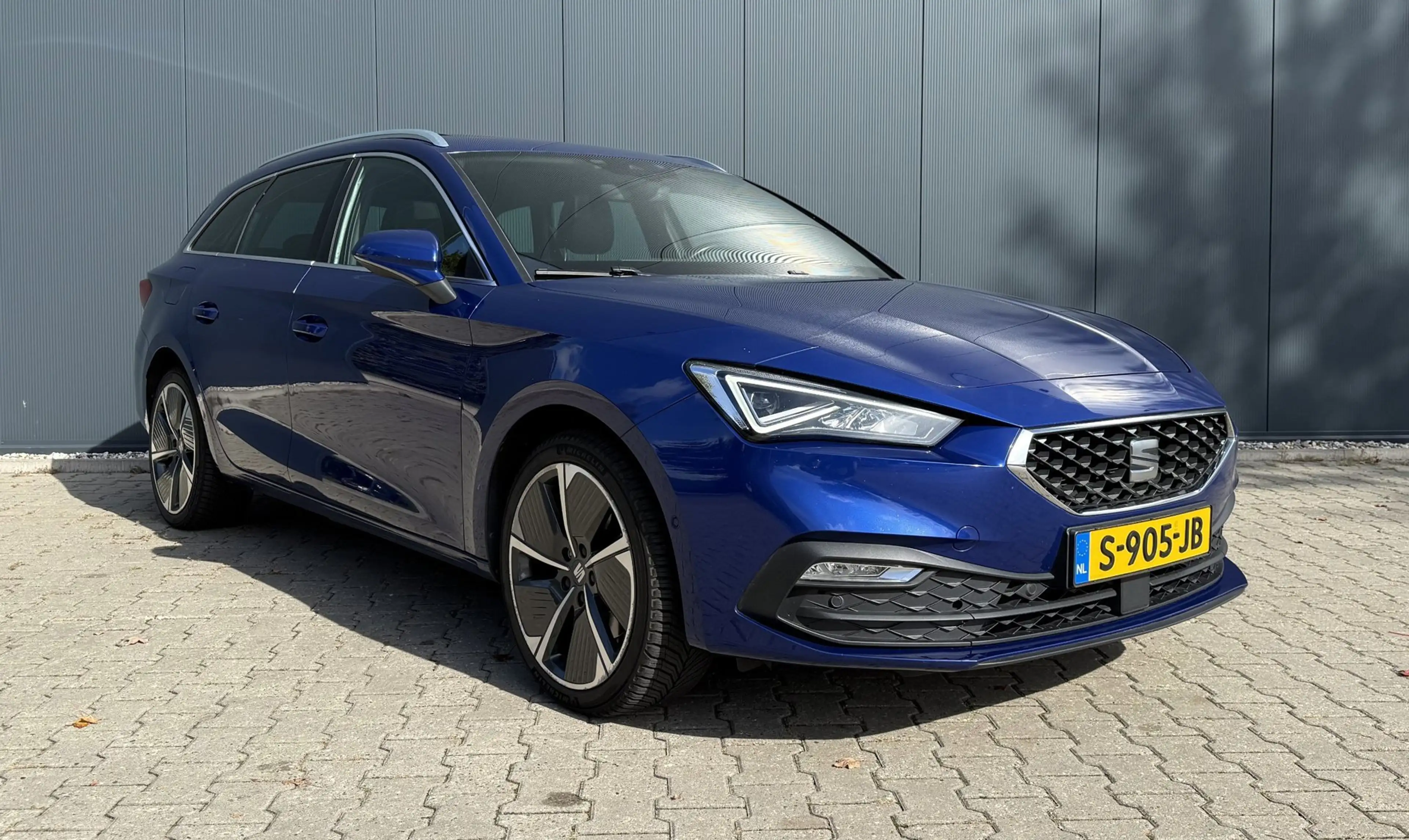 SEAT Leon e-Hybrid Sportstourer 1.4 TSI eHybrid PHEV FR Airco Cruise — photo 5