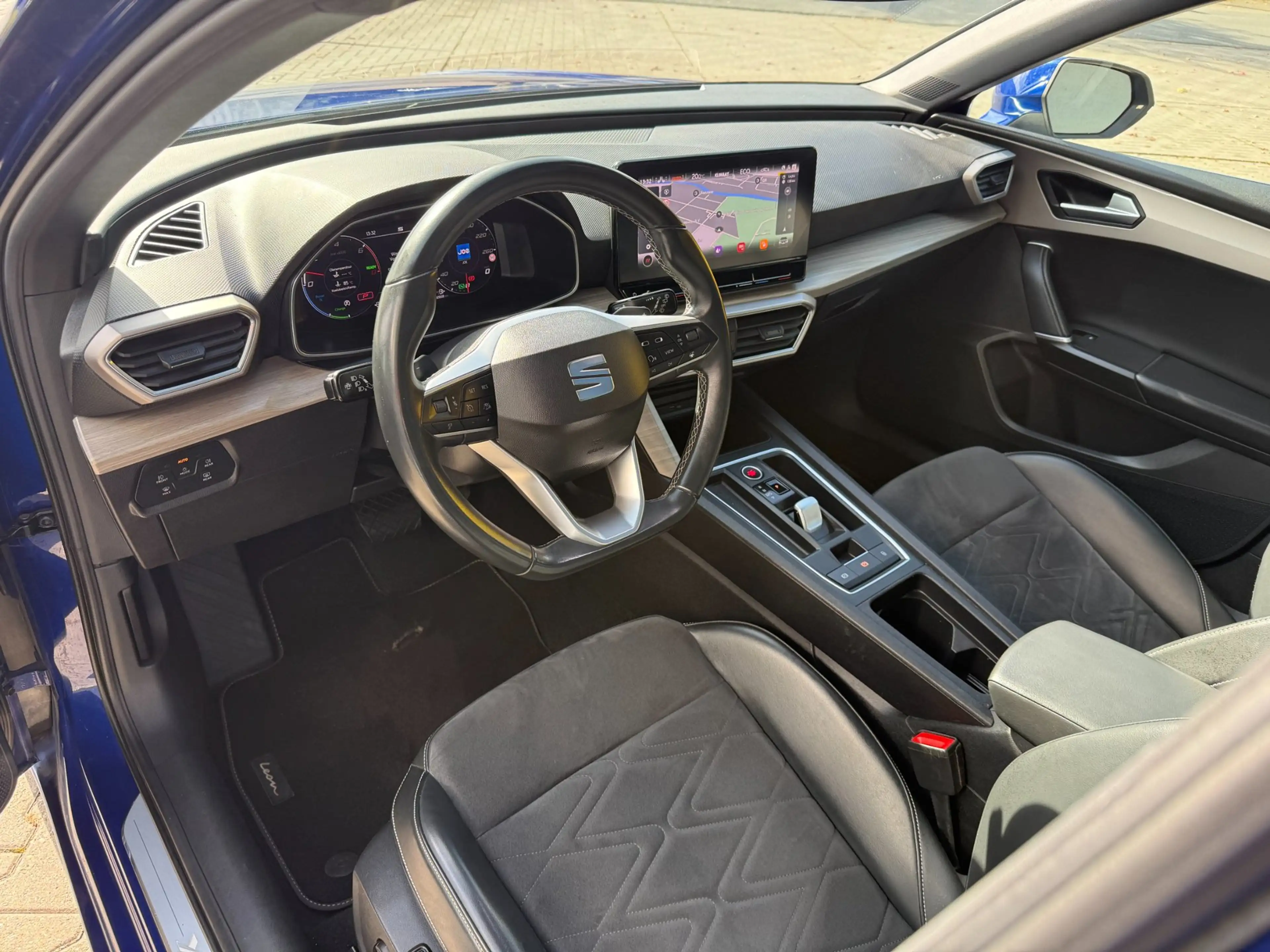 SEAT Leon e-Hybrid Sportstourer 1.4 TSI eHybrid PHEV FR Airco Cruise — photo 14