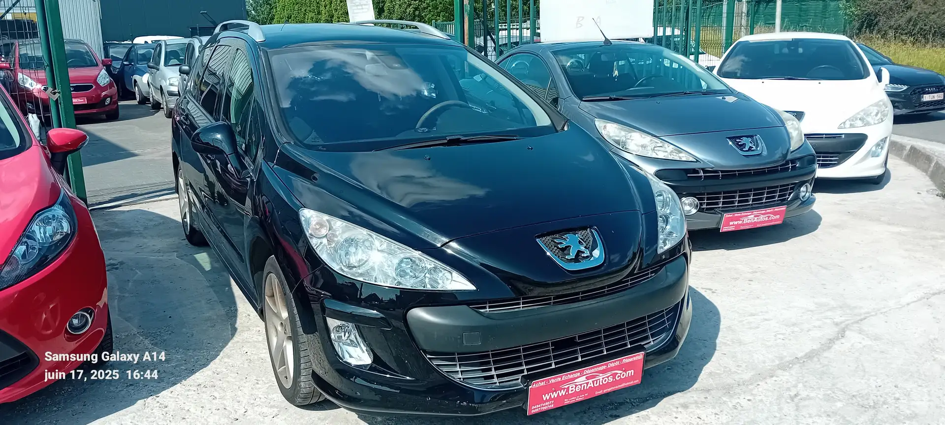 Peugeot 308 SW 1.6 HDi Confort Pack Zwart - 2