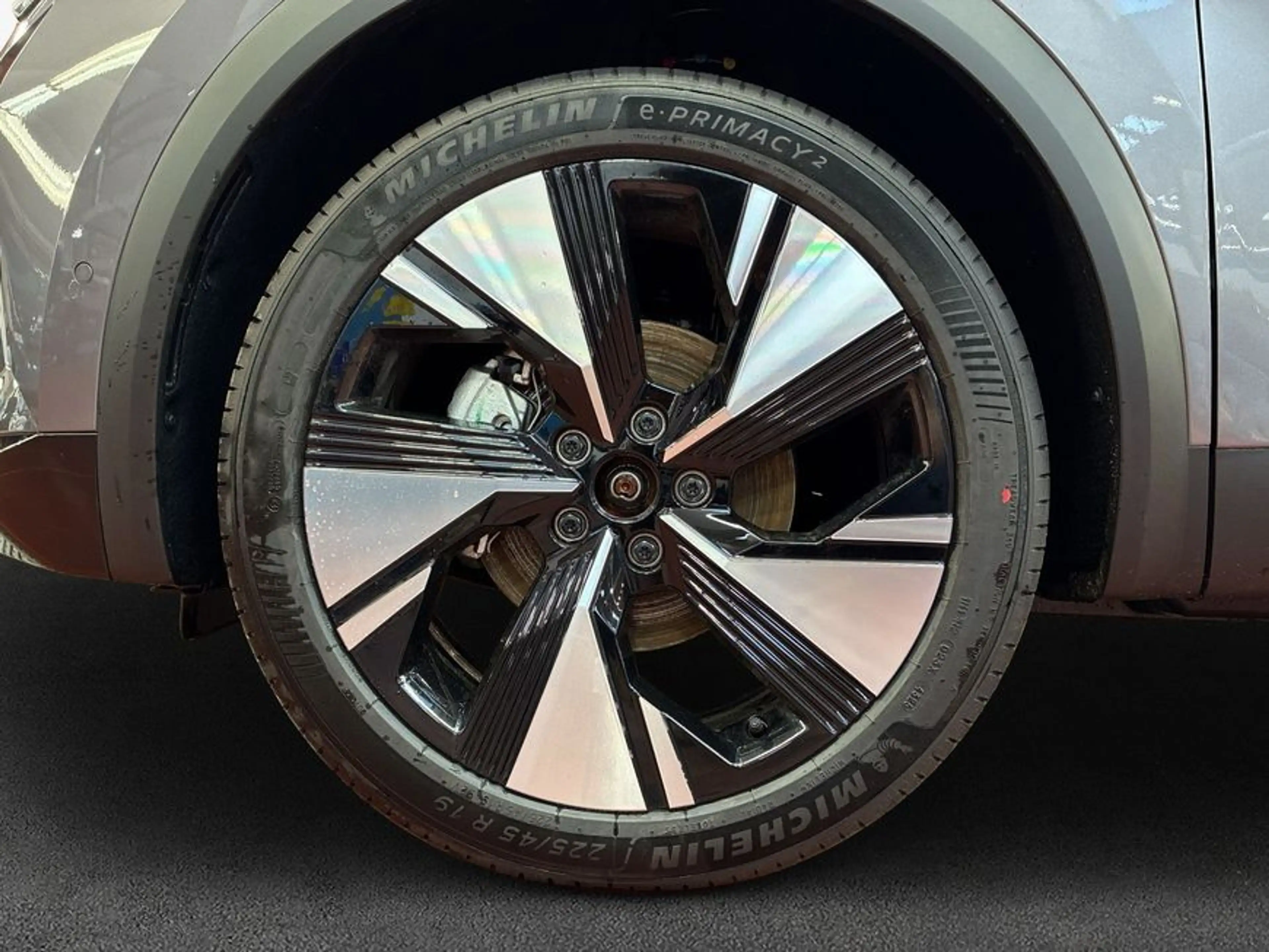 Mitsubishi Grandis 1.8 Hybrid INTRO EDITION 80 kW, 5-türig — photo 7