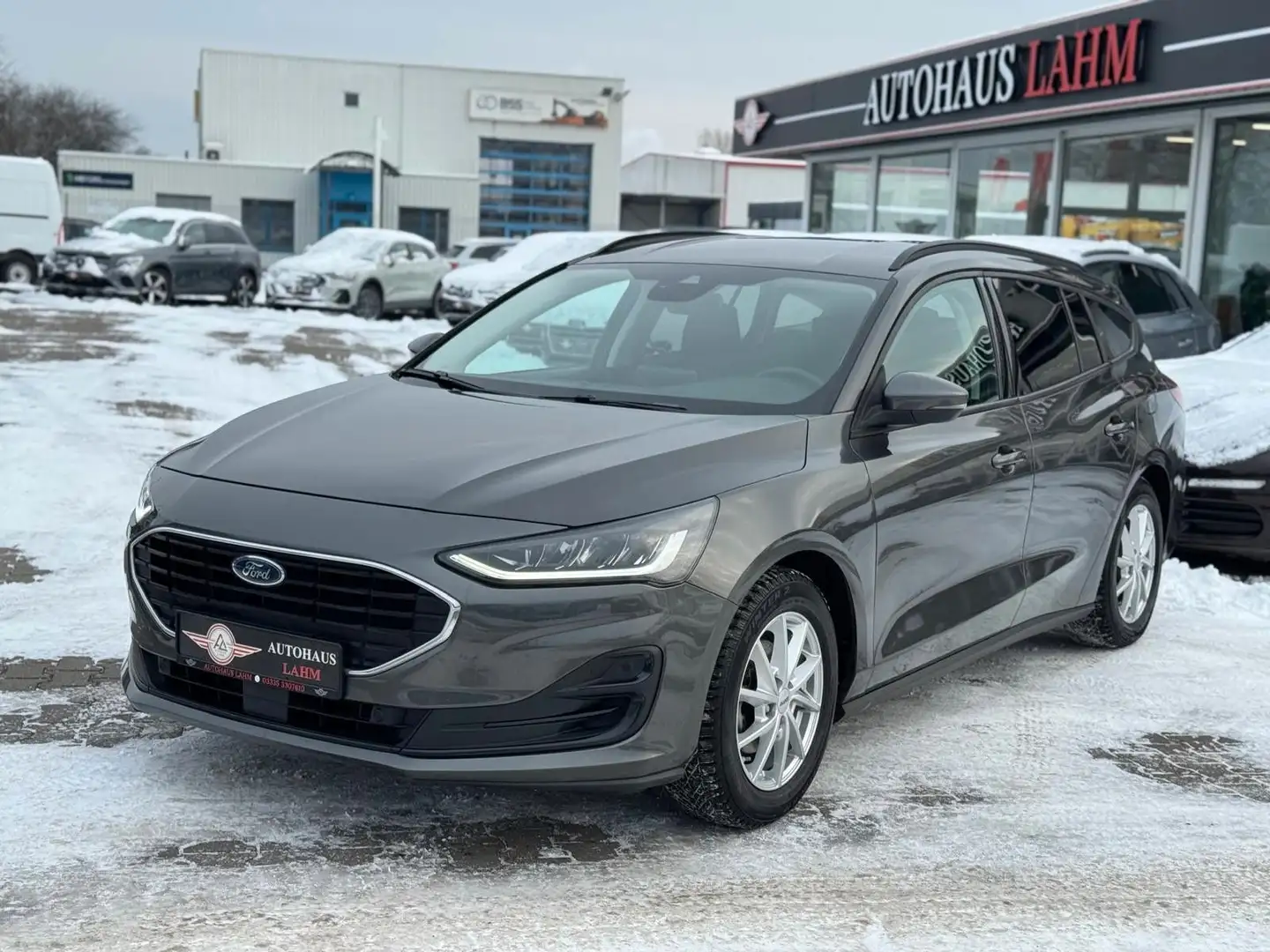 Ford Focus Turnier 1.5 d Aut. Cool & Connect"Kamera" Grau - 2