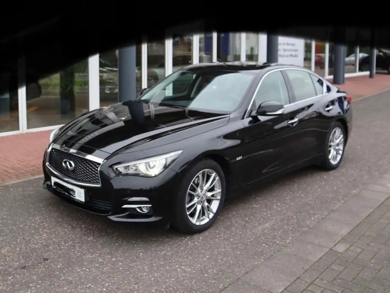 Infiniti Q50