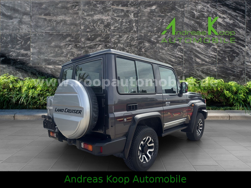 Toyota Land Cruiser GRJ 71 LX-Z Autom Temp Leder SOFORT — photo 3