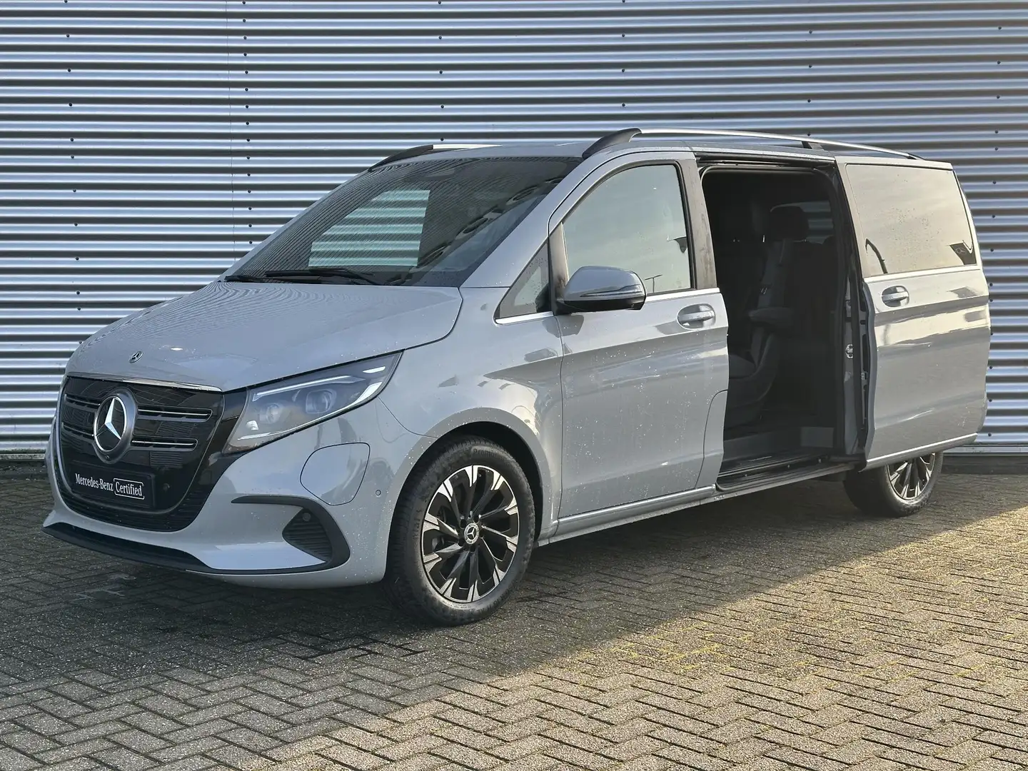Mercedes-Benz EQV 300 L2 Avantgarde 90 kWh Veel Extra's 7-Persoons | Nie Gris - 2