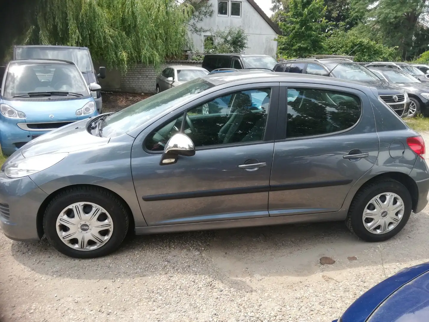 Peugeot 207 Tendance Grau - 2