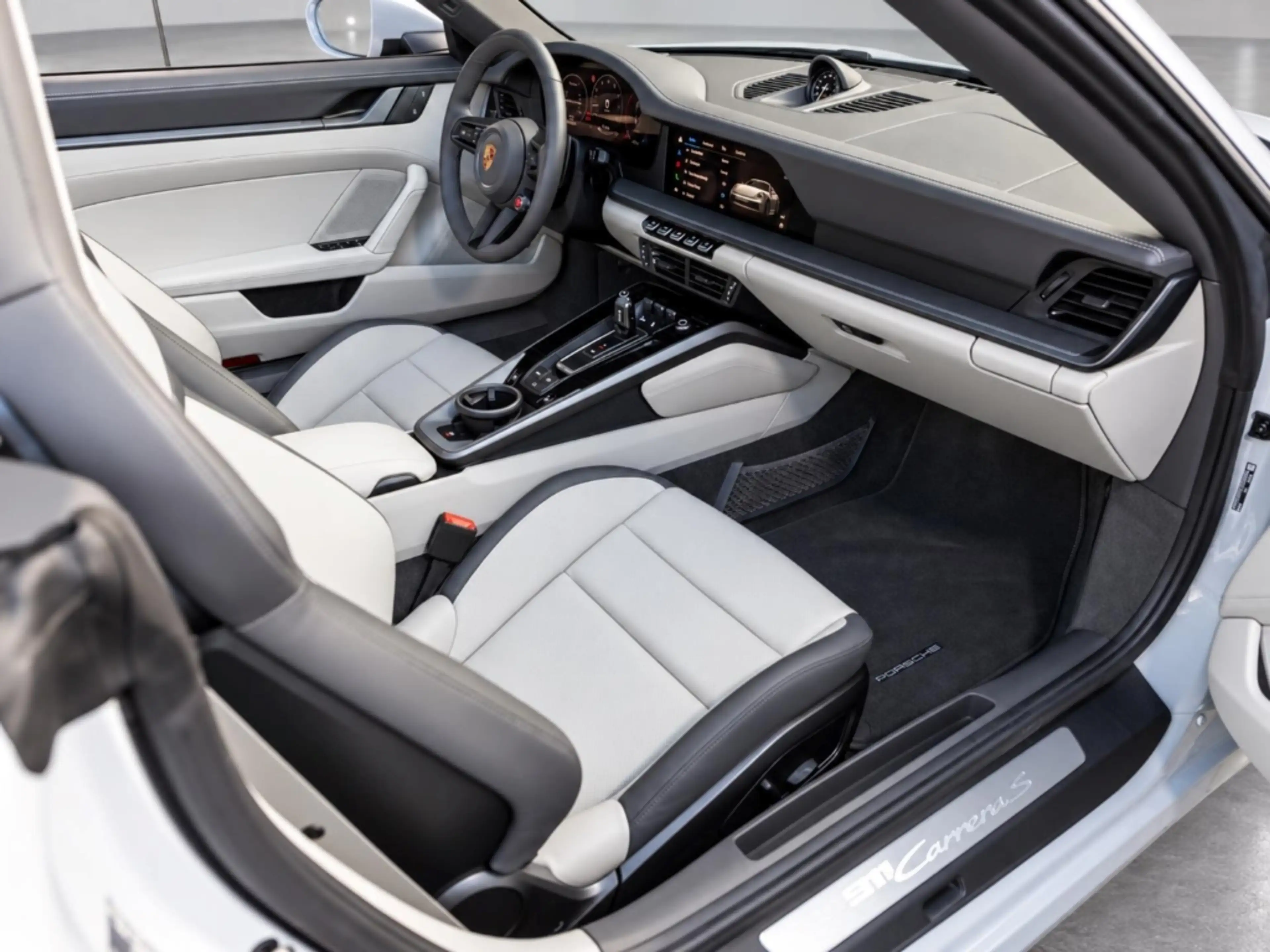 Porsche 992 911 Carrera S Cabrio Sportabgas LED-Matrix — photo 14