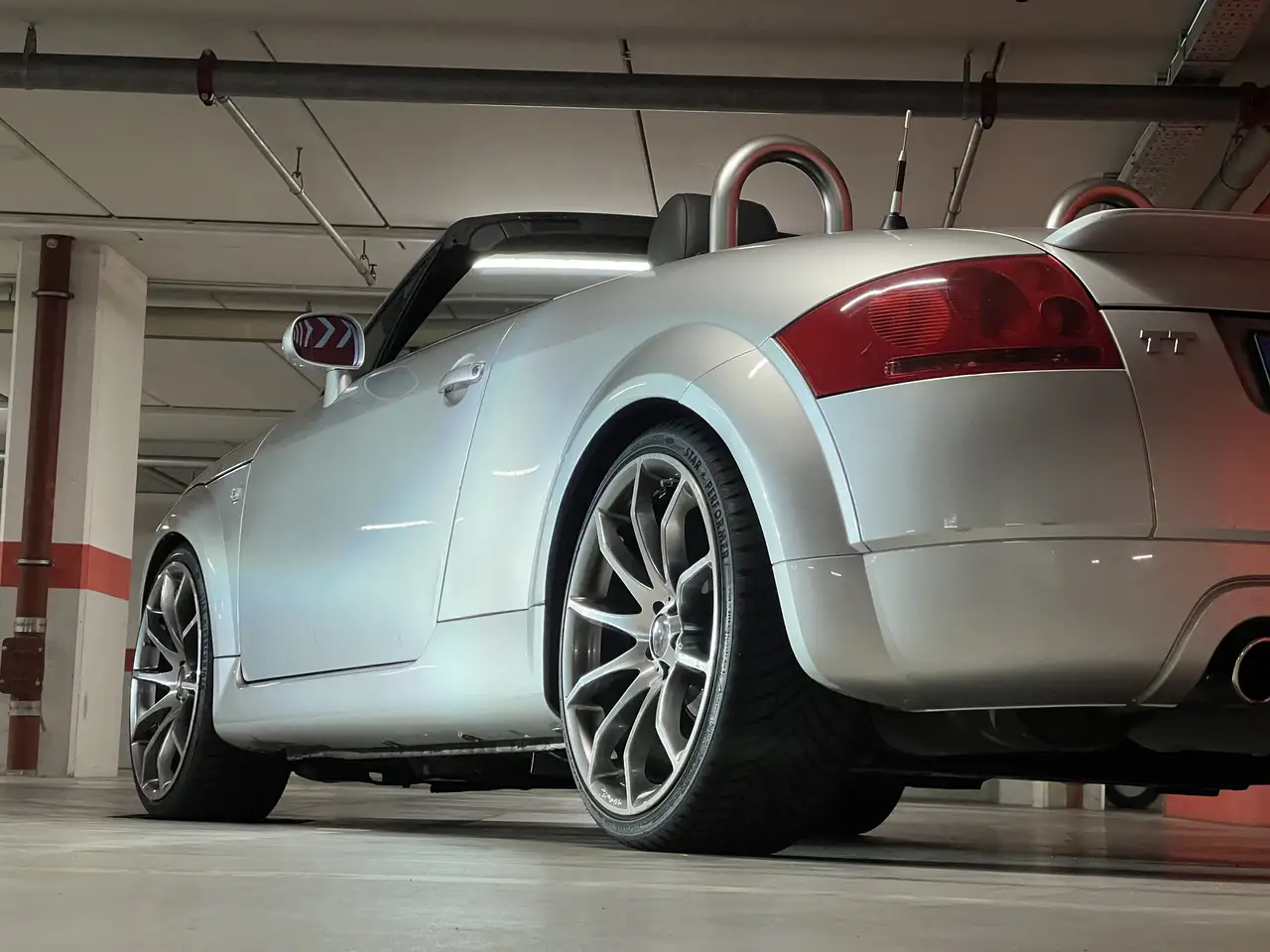 Audi TT Roadster 1.8t SLine Cabrio 18+19“ Tomason, foto 5