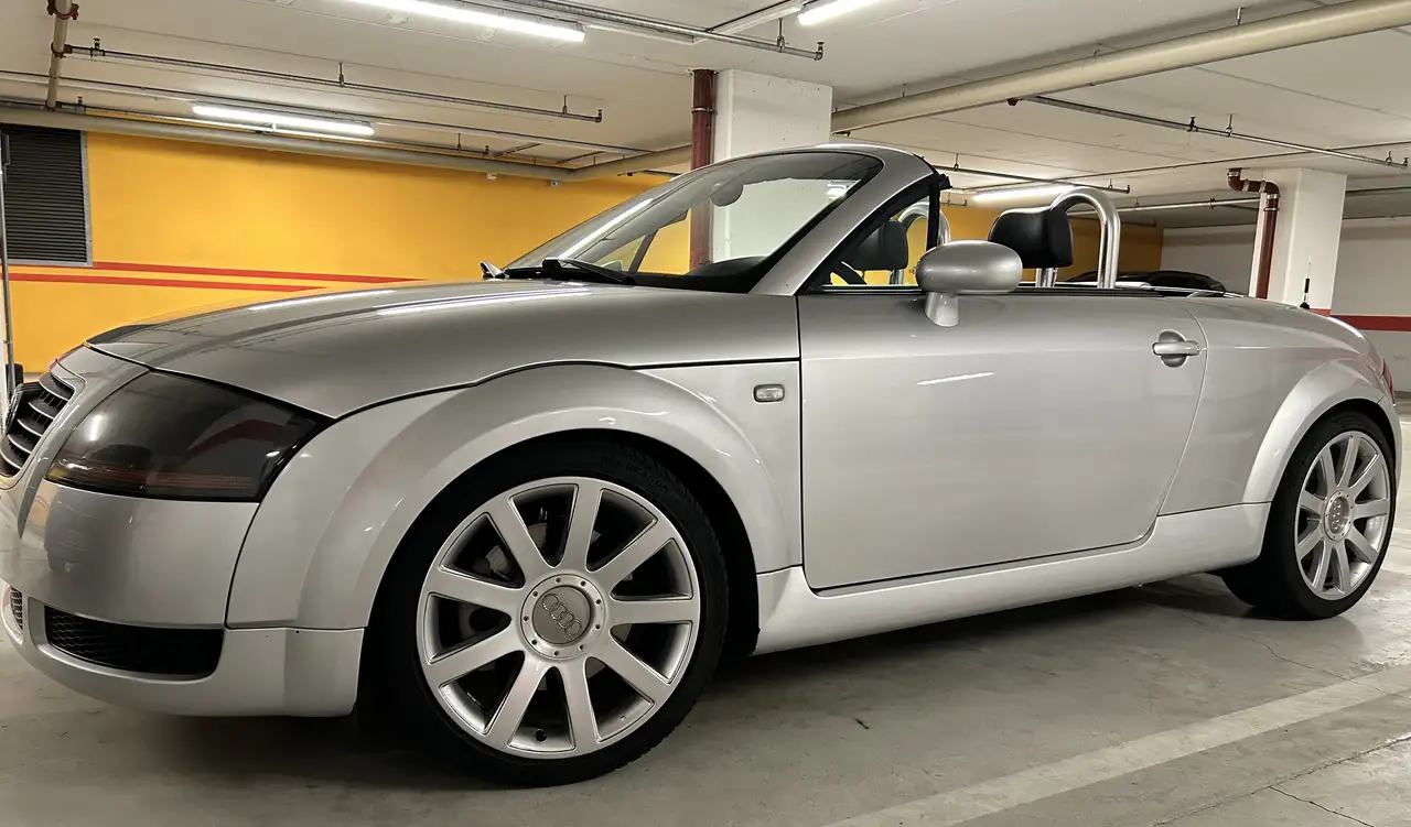 Audi TT Roadster 1.8t SLine Cabrio 18+19“ Tomason, foto 1