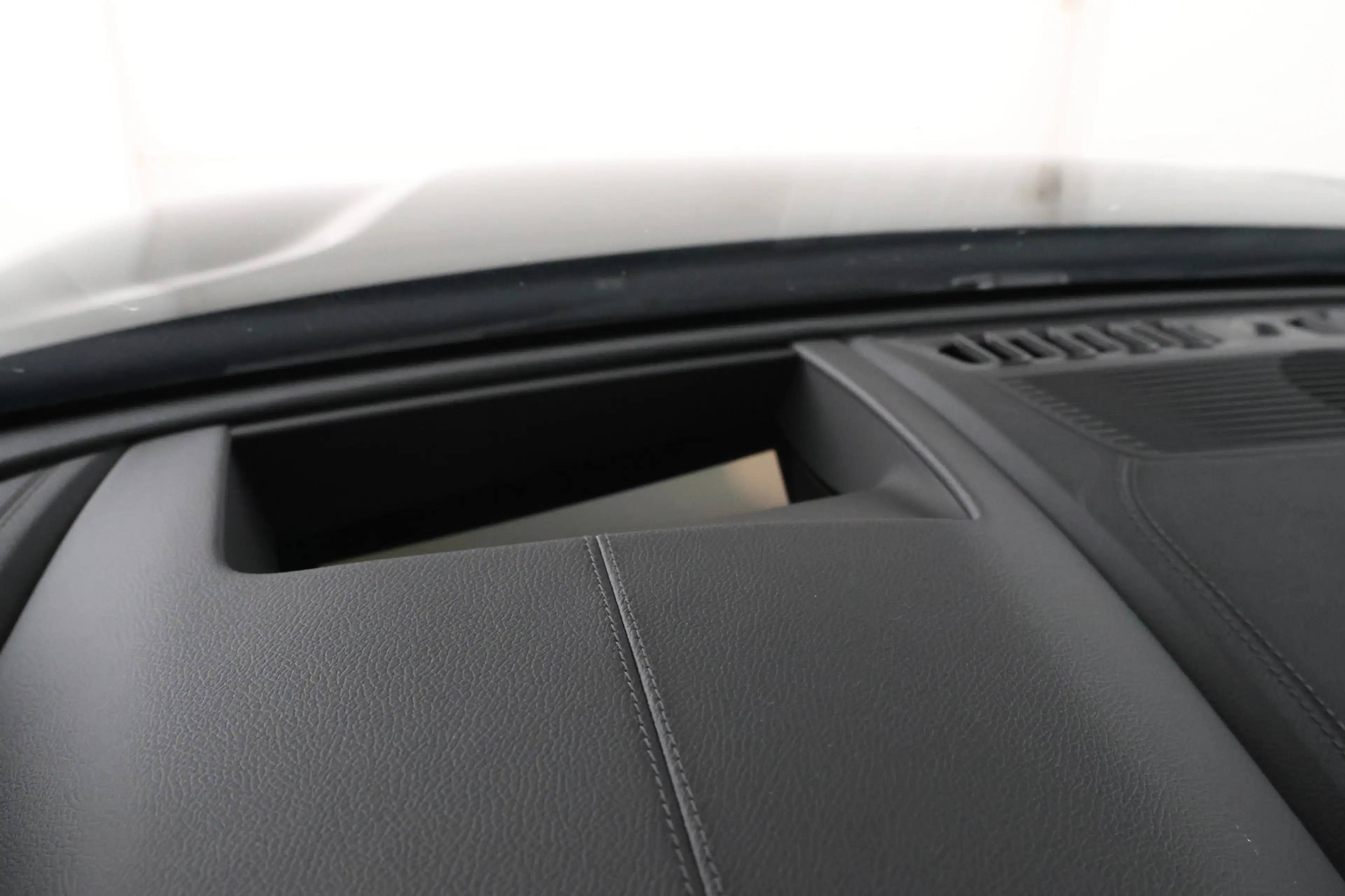 BYD Seal U 1.5 DM-i FWD Boost Full Black! — photo 27