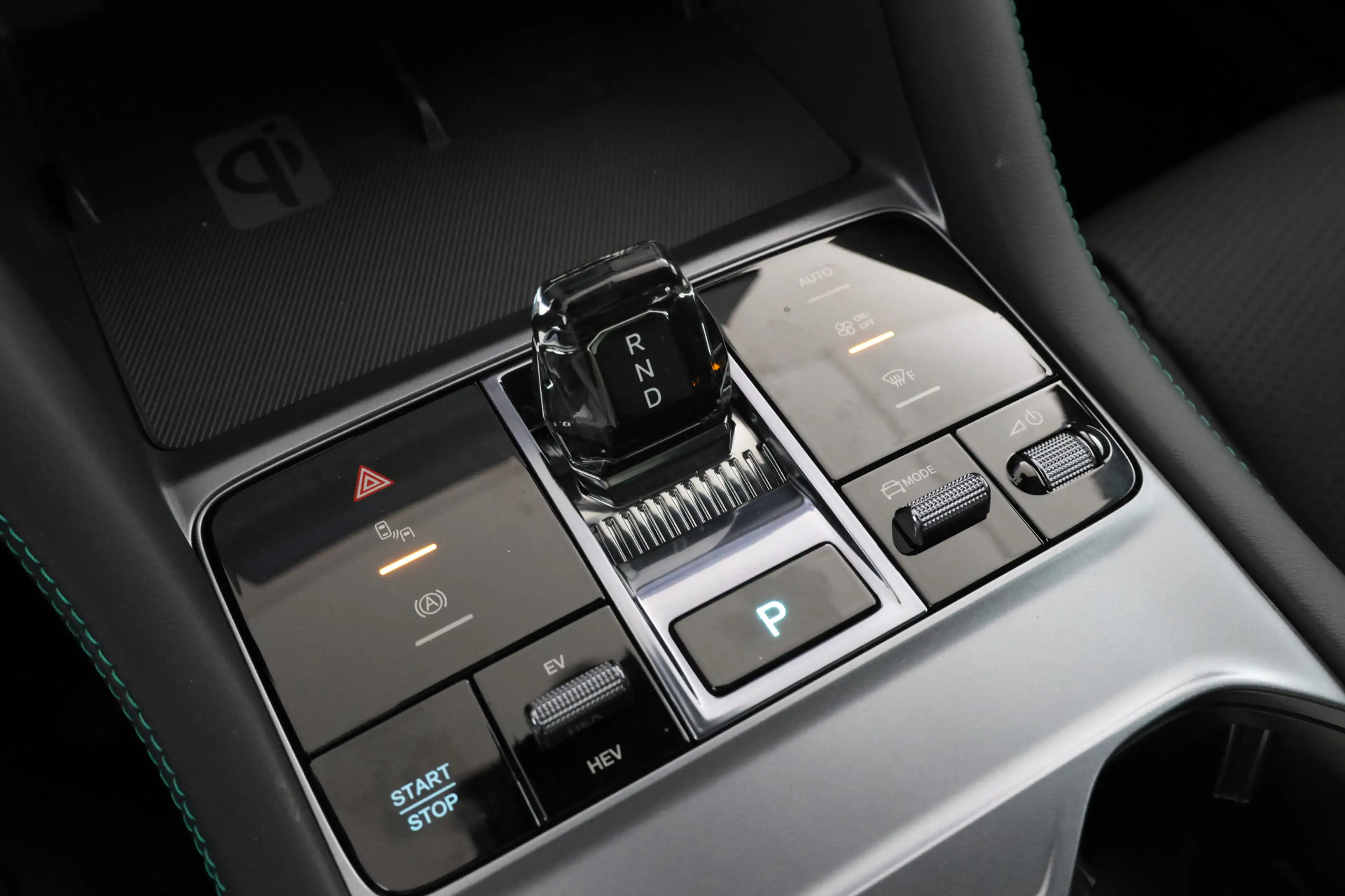 BYD Seal U 1.5 DM-i FWD Boost Full Black! — photo 36