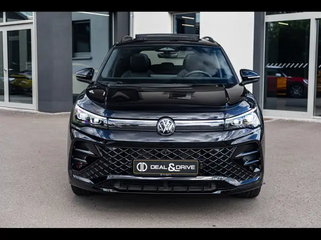 Volkswagen Tiguan view 5