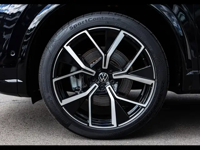 Volkswagen Tiguan view 9