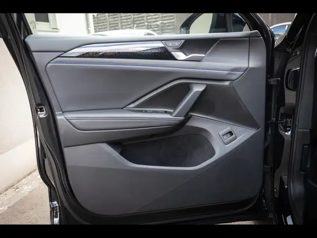 Volkswagen Tiguan view 10