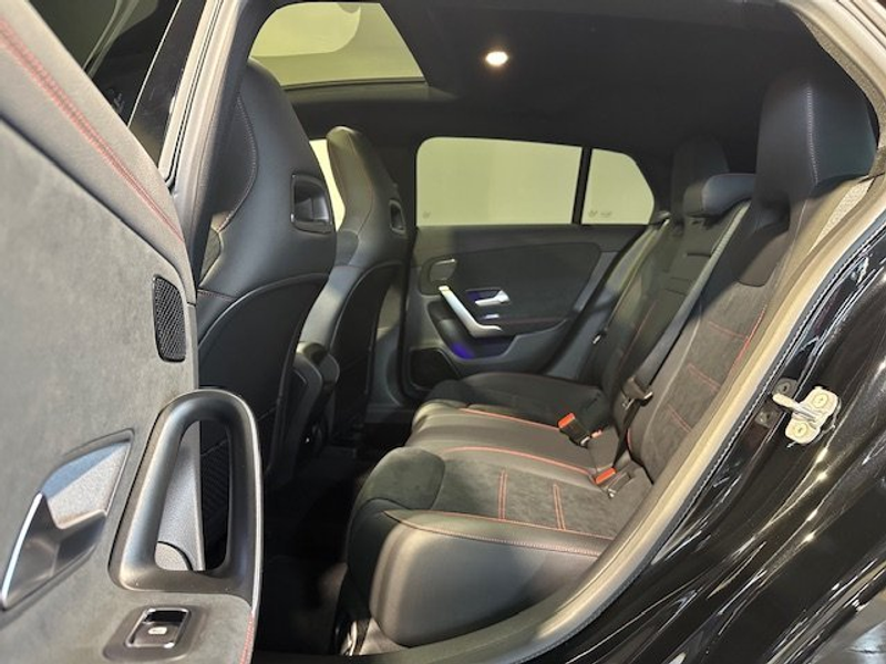 Mercedes-Benz CLA 180 SB AMG Night Edition Pano/StdHG/Dist/Tot — photo 9