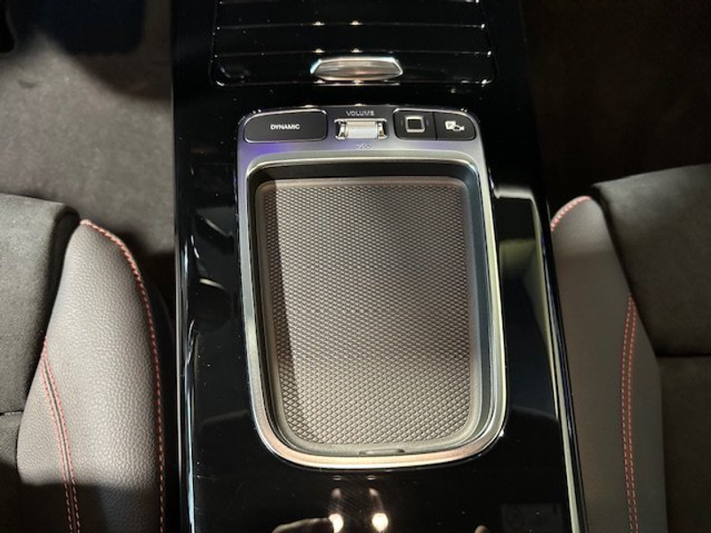 Mercedes-Benz CLA 180 SB AMG Night Edition Pano/StdHG/Dist/Tot — photo 12