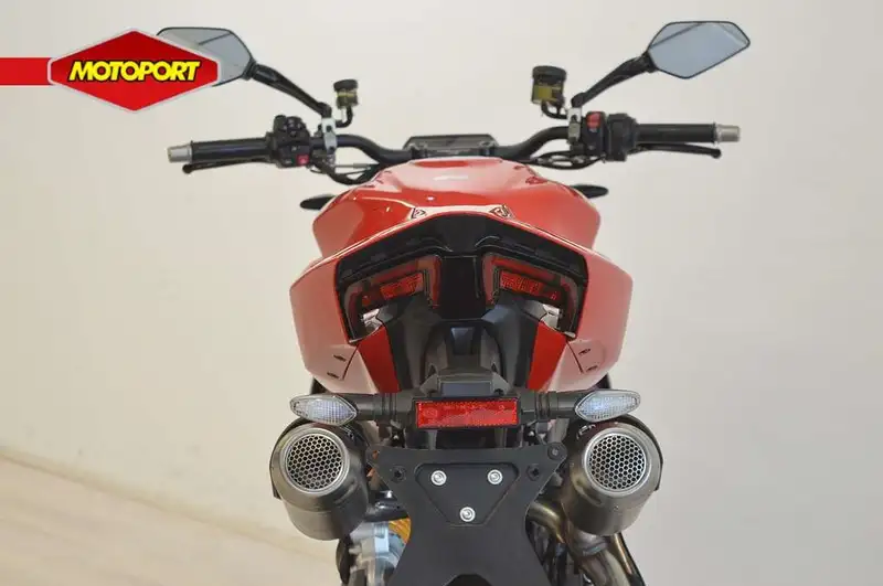 Ducati Streetfighter - foto 6