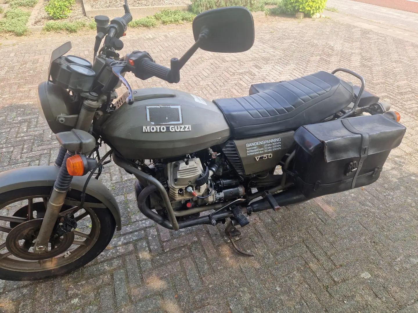 Moto Guzzi V 50 Nato - 1