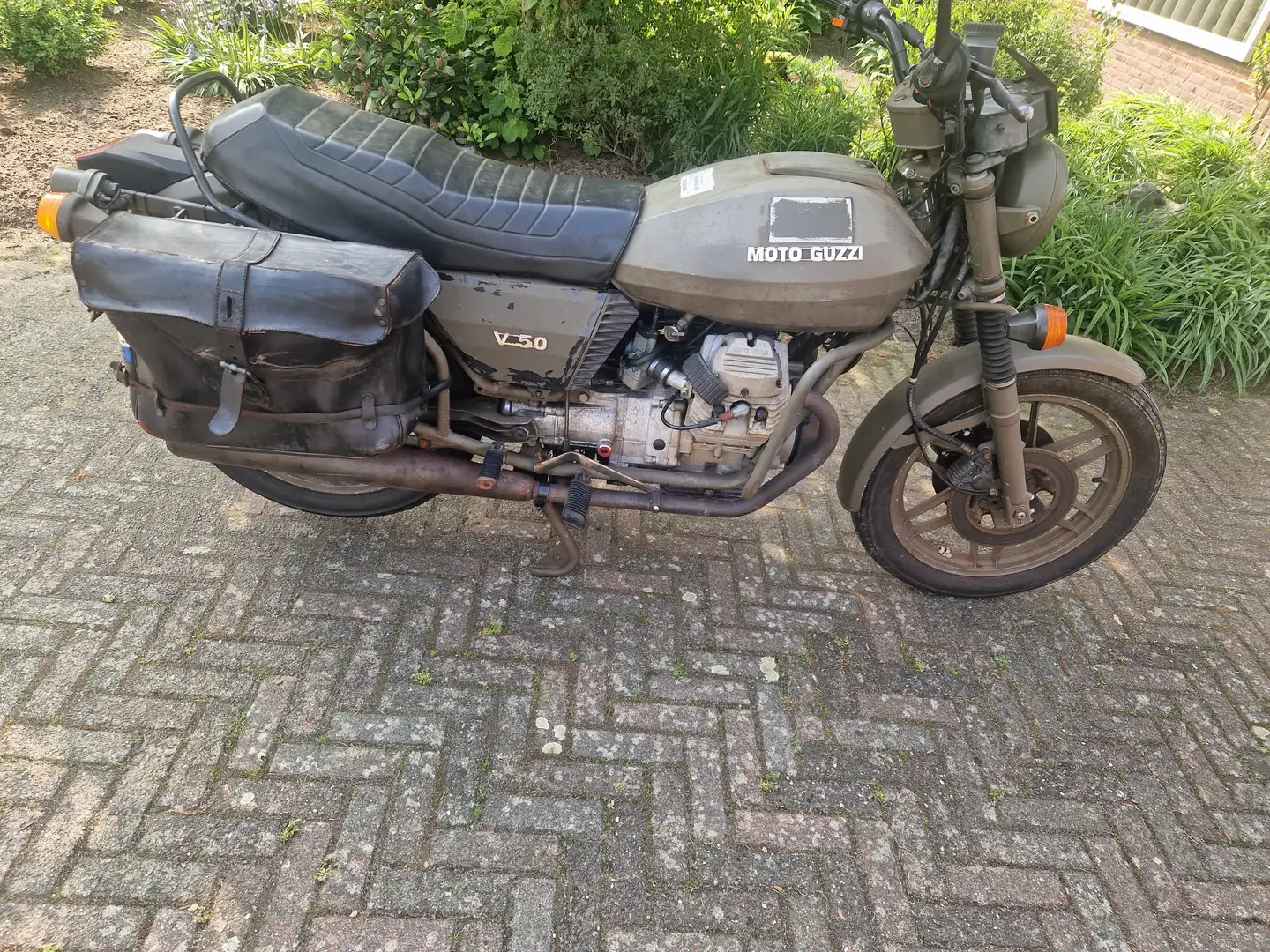 Moto Guzzi V 50 Nato - 2
