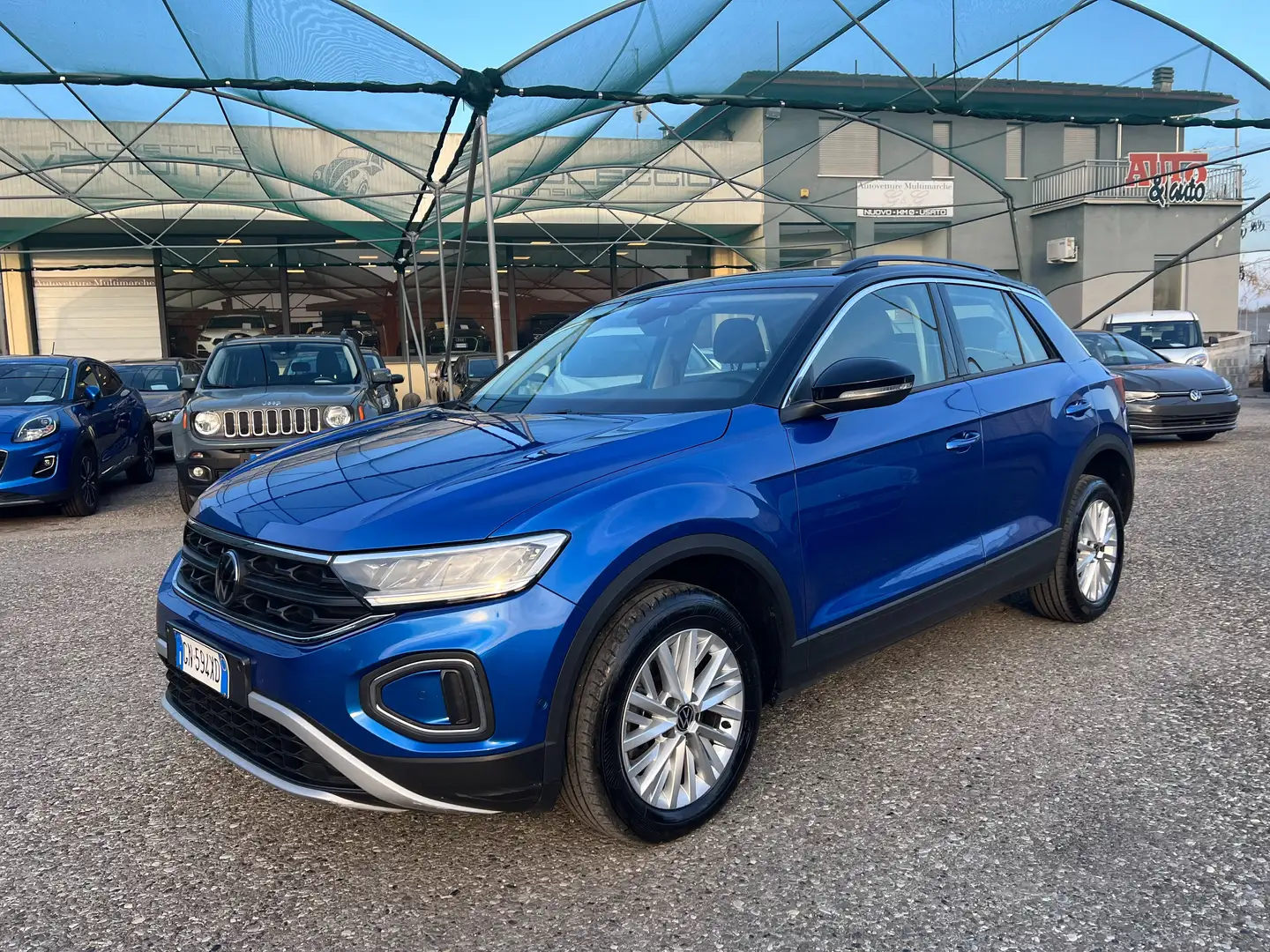 Volkswagen T-Roc 2.0 tdi Life 150cv dsg Blu/Azzurro - 1
