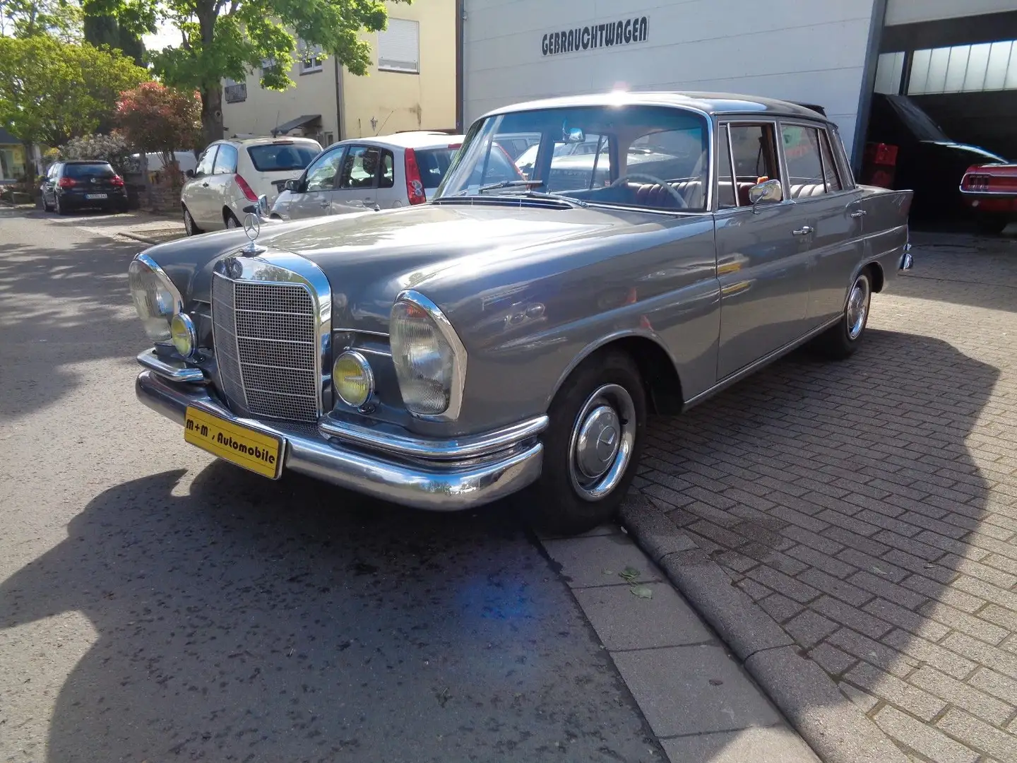 Mercedes-Benz 230 S Typ111 Heckfosse SSD TÜV + H-Zul. TOP Zust. Grijs - 1