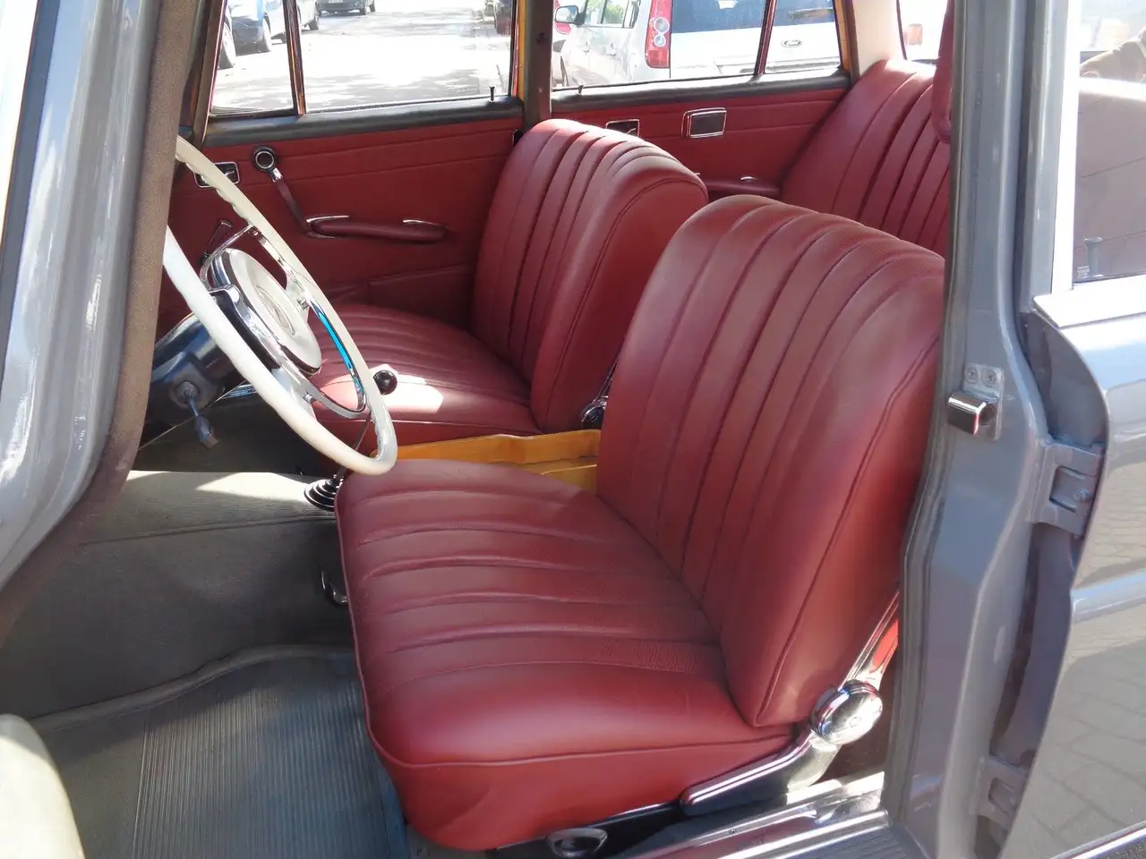 Mercedes-Benz 230 S Typ111 Heckfosse SSD TÜV + H-Zul. TOP Zust., foto 7