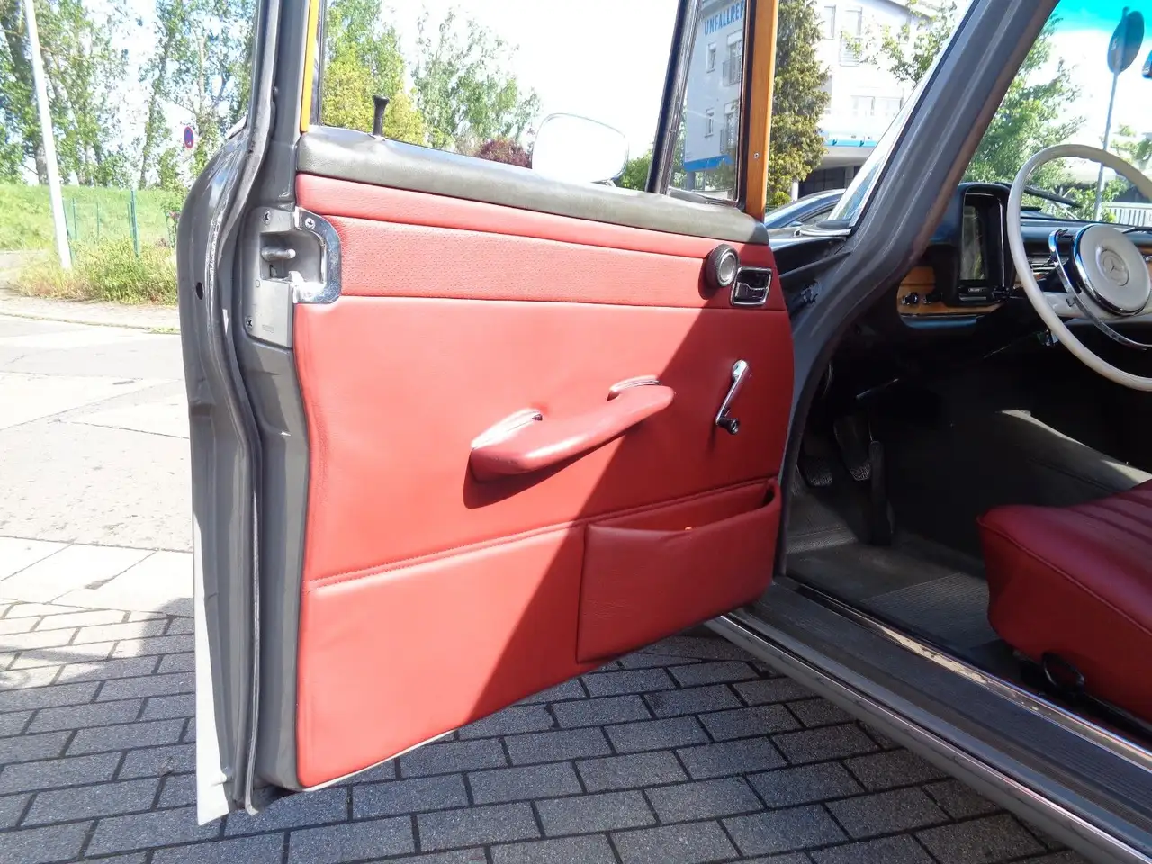 Mercedes-Benz 230 S Typ111 Heckfosse SSD TÜV + H-Zul. TOP Zust., foto 9