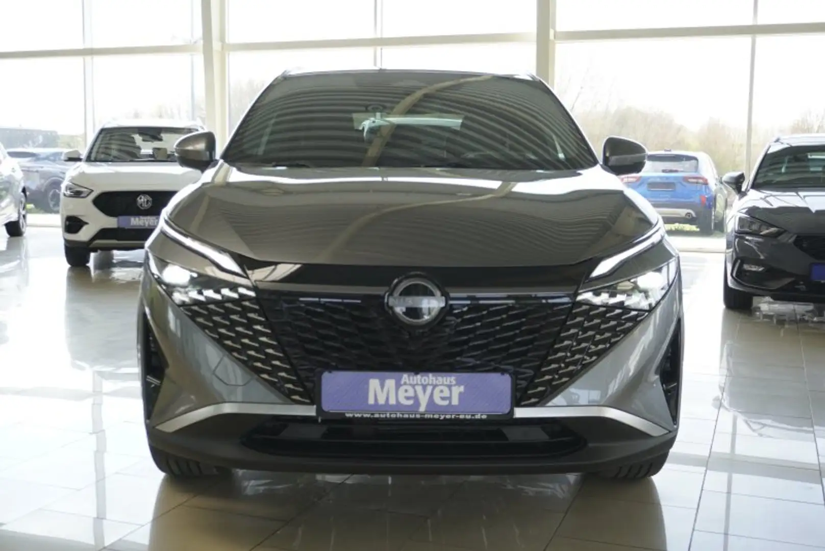 Nissan Qashqai Tekna 1,3 DIG-T Xtronic Pano/Leder/Navi/el.Klappe Grau - 2