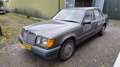 Mercedes-Benz 200 W124 Diesel Oldtimer 1985 Grijs - thumbnail 1