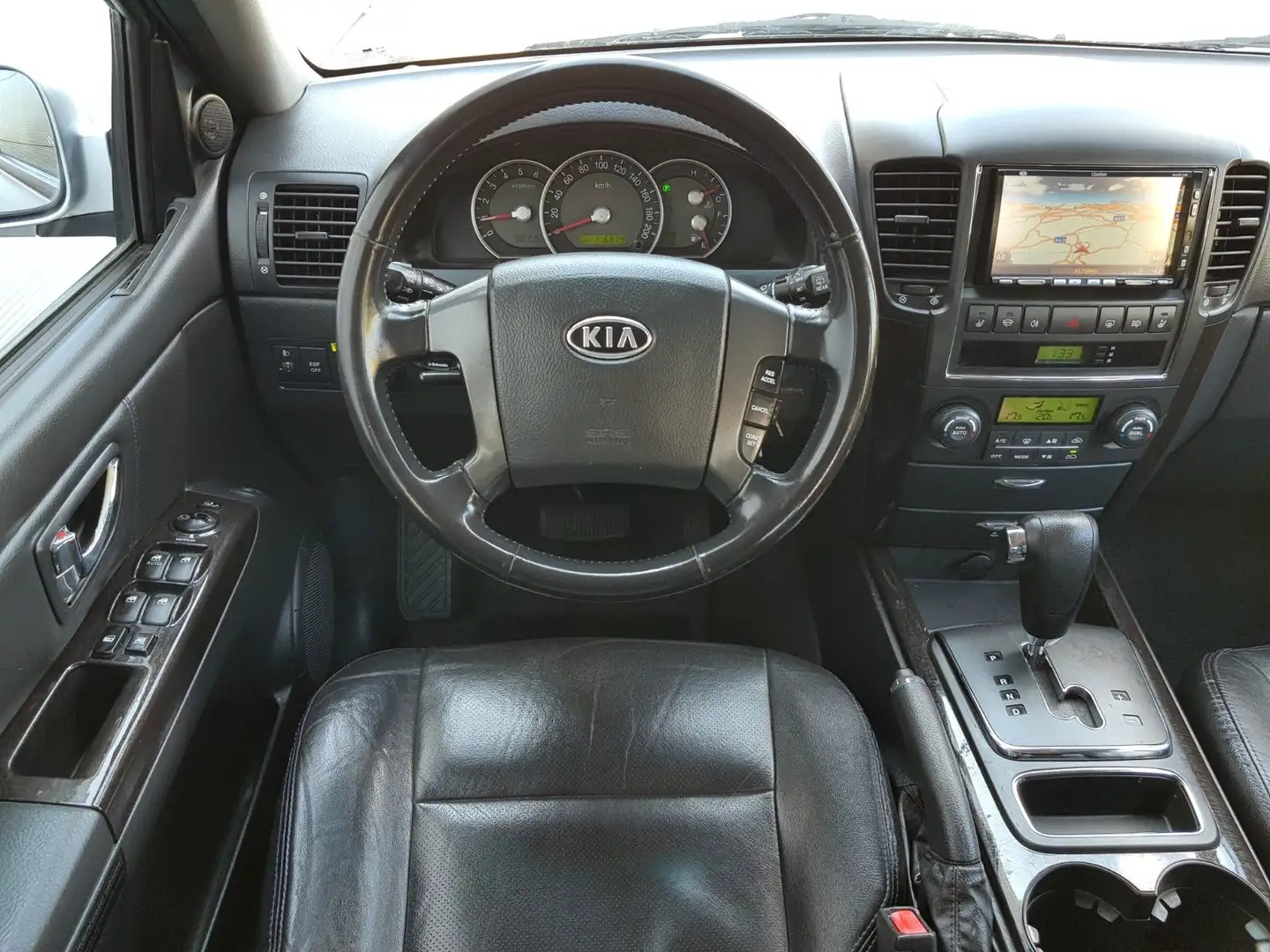 Kia Sorento 2.5 EX Allrad 4x4 (Automatik) Ezüst - 2
