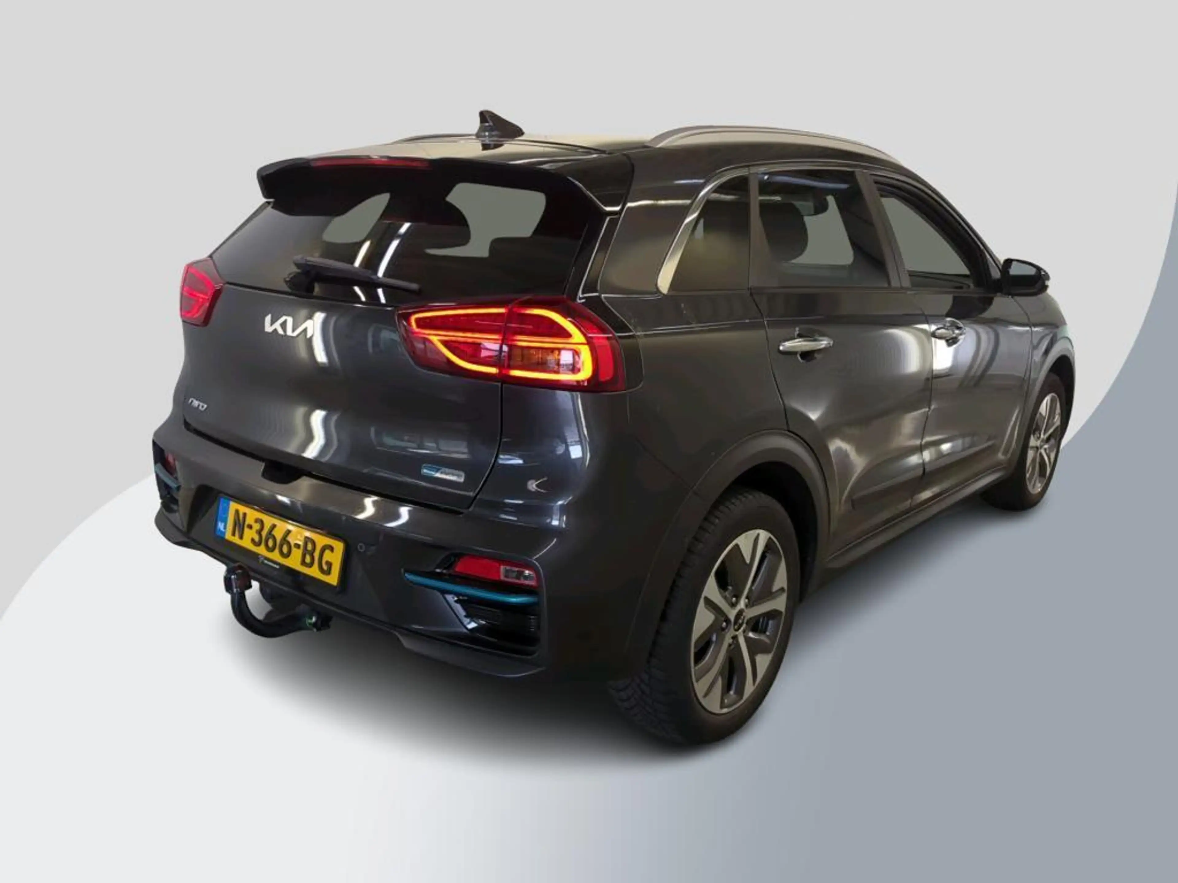 Kia e-Niro DynamicPlusLine 64 kWh | SOH 100% | Trekhaak | War — photo 2
