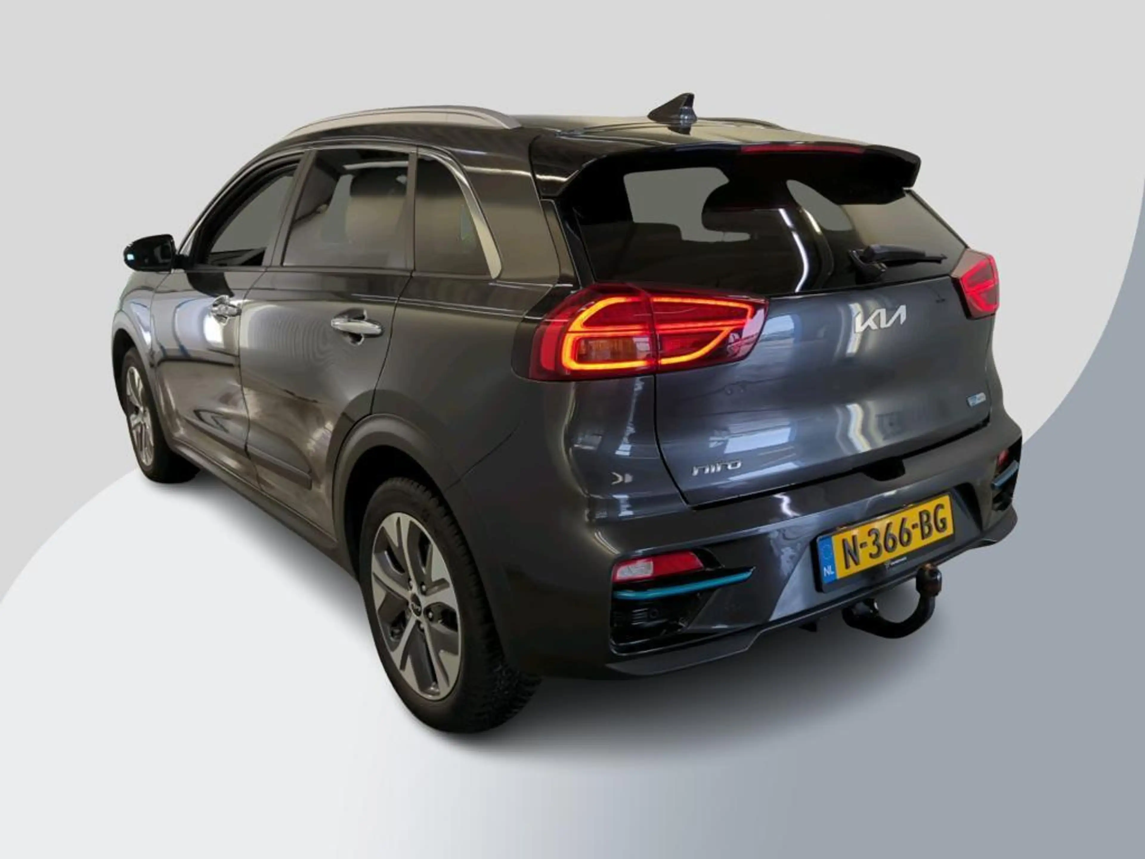 Kia e-Niro DynamicPlusLine 64 kWh | SOH 100% | Trekhaak | War — photo 4